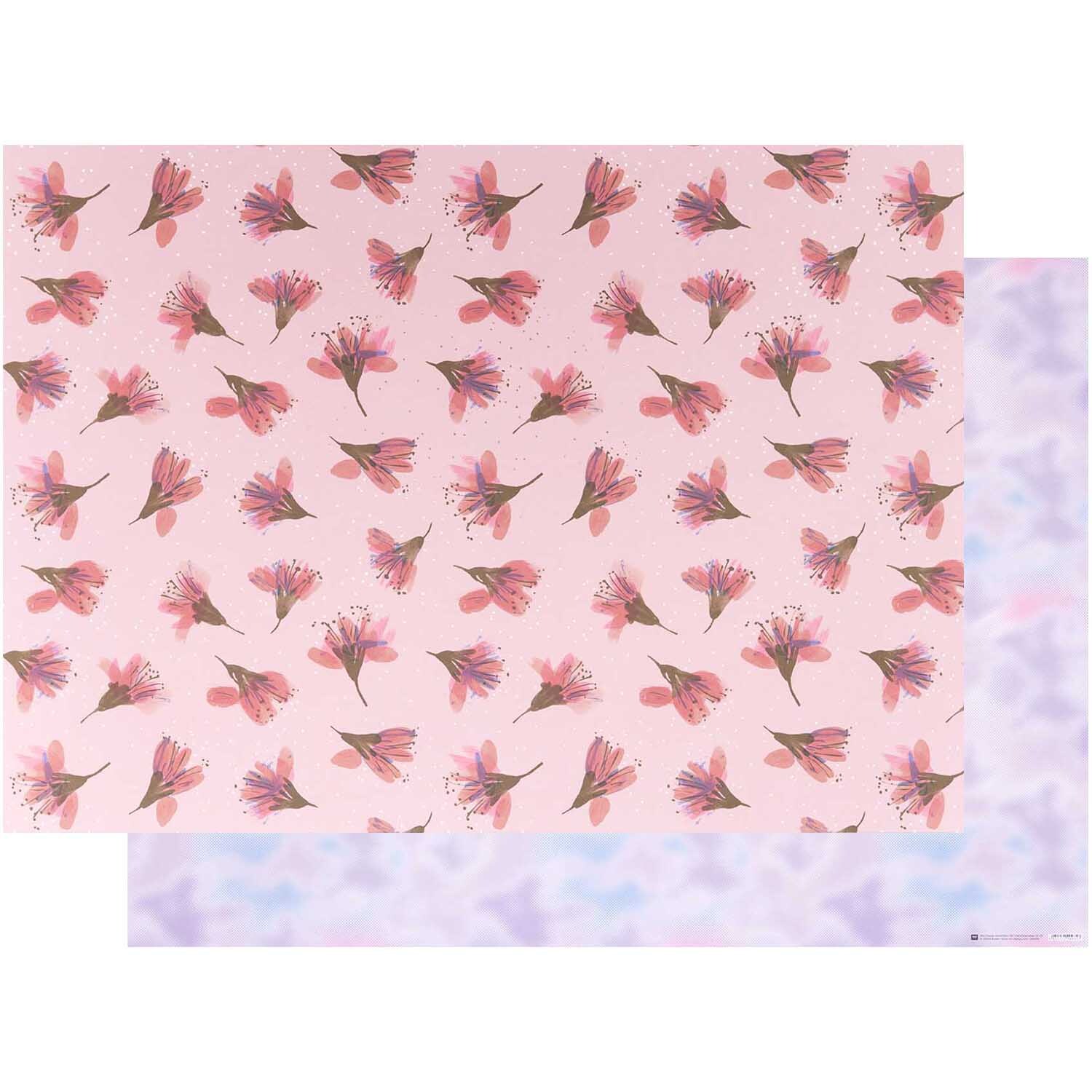 Paper Poetry Motivkarton Kirschblüten-Blurry zeigt rosa Kirschblütenmuster auf 50x70cm Karton von Rico Design. Ideal für kreative Projekte.
