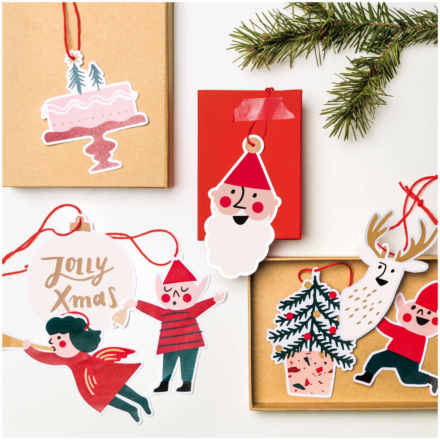 Paper Poetry Papieranhänger Jolly Christmas Classic mit festlichen Motiven und roten Akzenten.