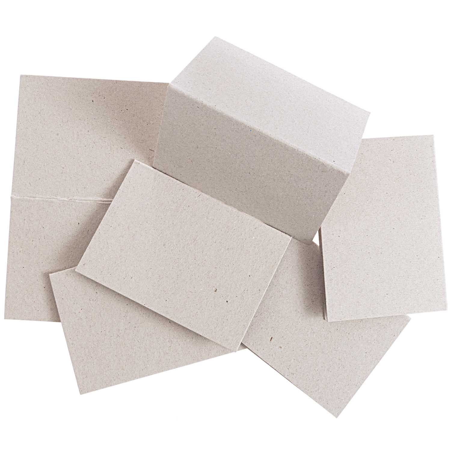Paper Poetry Tischkarten von Rico Design aus Graukarton, 9x12,7cm, 6 Stück, auf weißem Hintergrund.