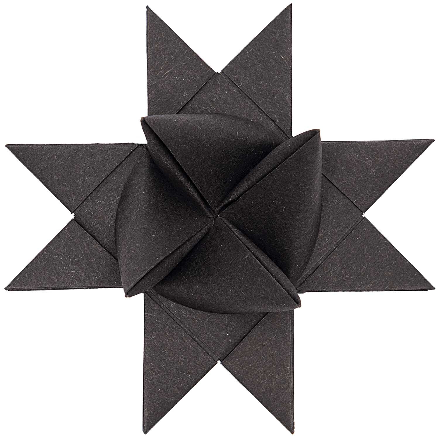 Fröbelstreifen schwarz 120g/m² 40 Stück von Rico Design, gefaltet zu einem kunstvollen Stern.