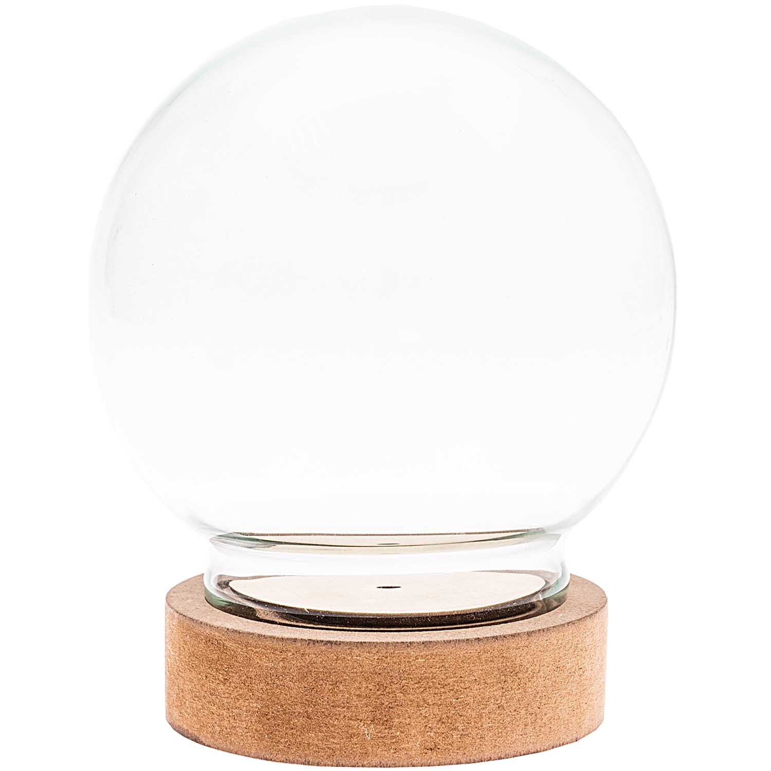Glasdekohaube mit Sockel von Rico Design, transparent, auf einem runden Holzsockel platziert.