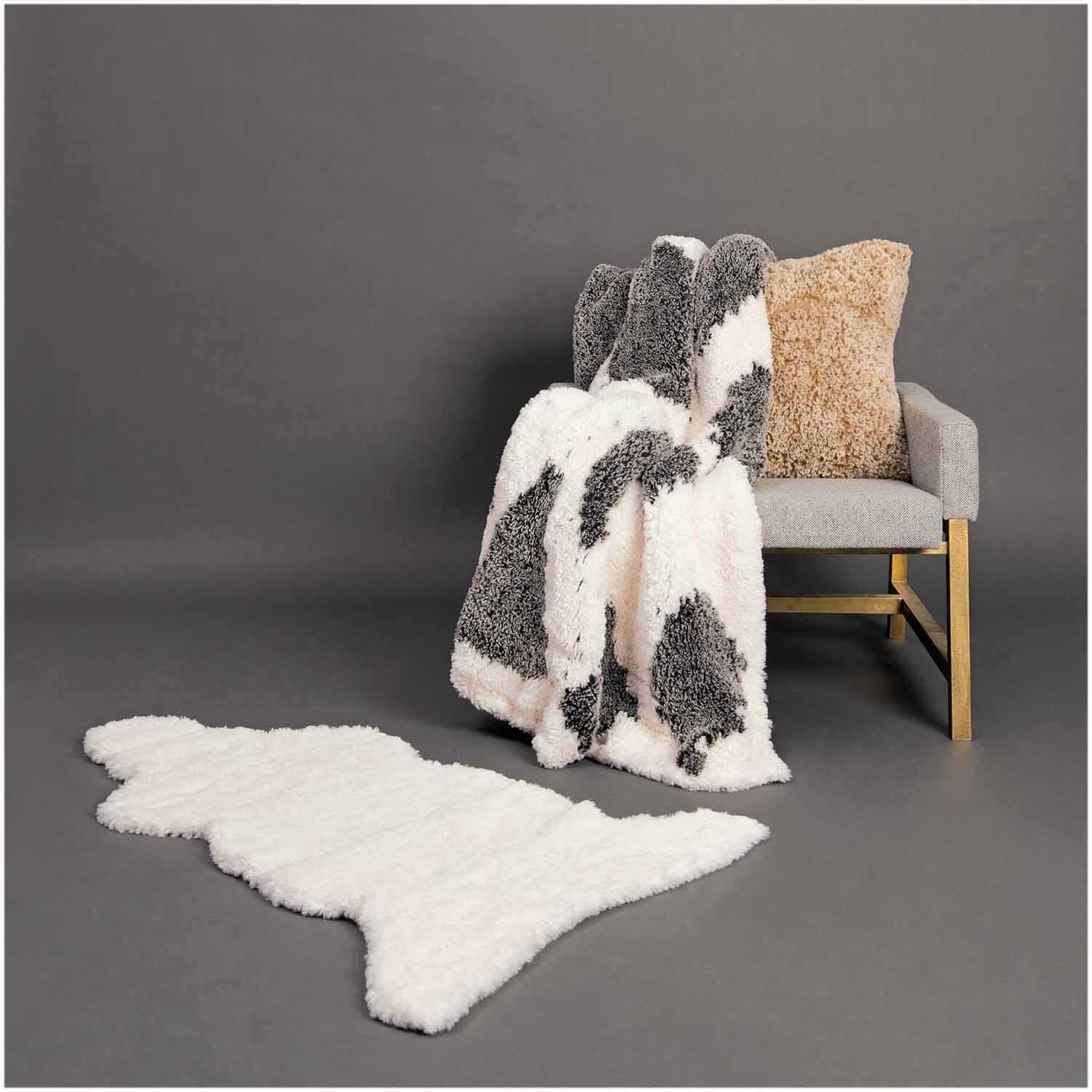Creative Petit Lapin Super Chunky Creative Petit Lapin Super Chunky