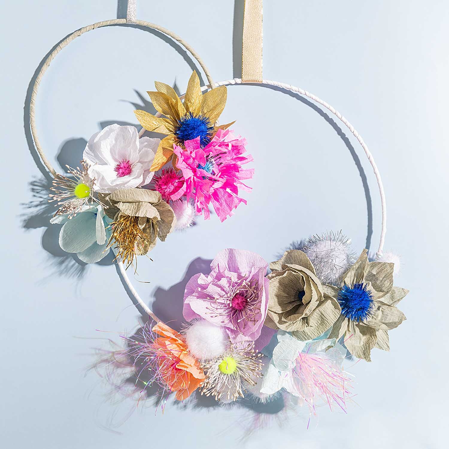 Glitter Pompons 63 Stück Farbe Irisierend von Rico Design