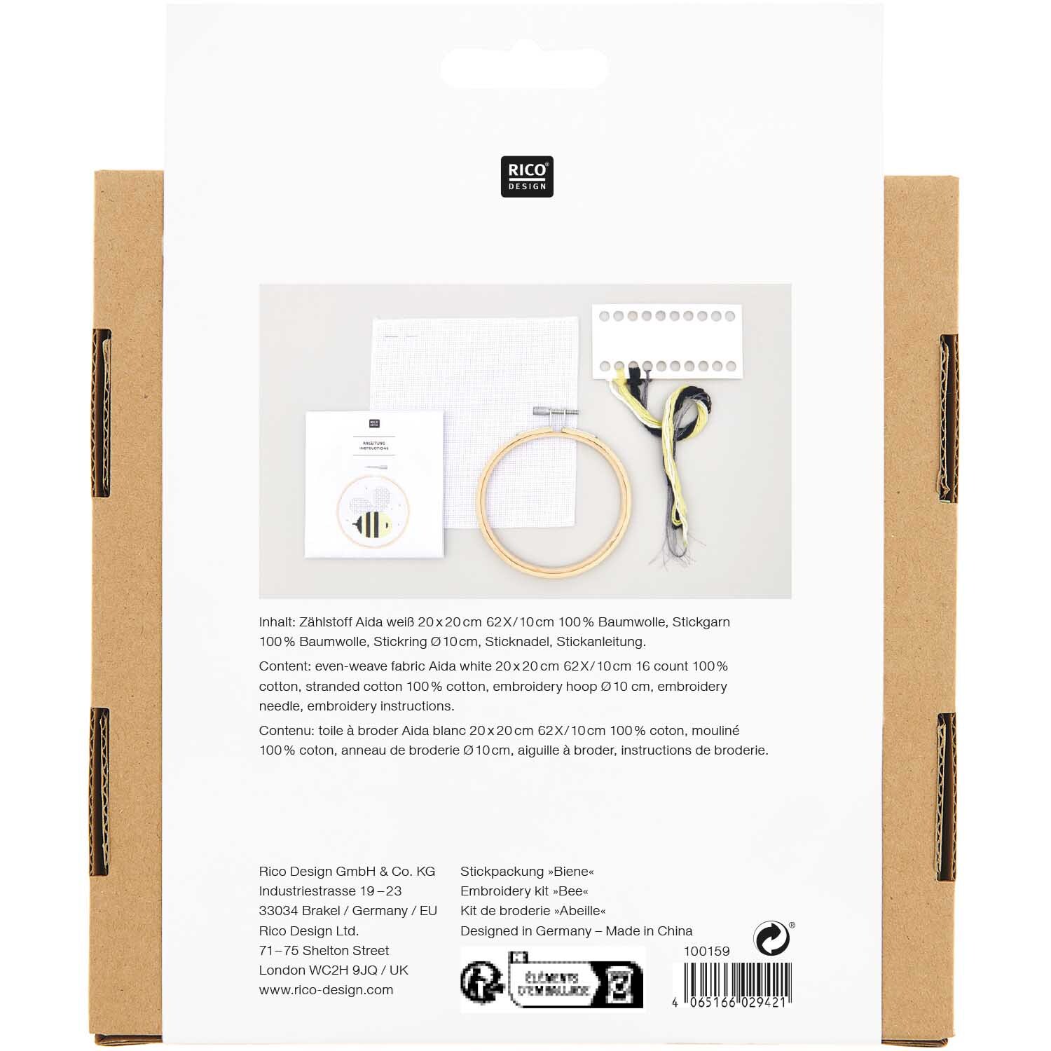 Paquet à broder image abeille Ø10cm from Rico Design Stickpackung Bild Biene Ø10cm von Rico Design zeigt eine Stickvorlage mit Zubehör auf weißem Hintergrund. Ideal für kreative Handarbeiten.