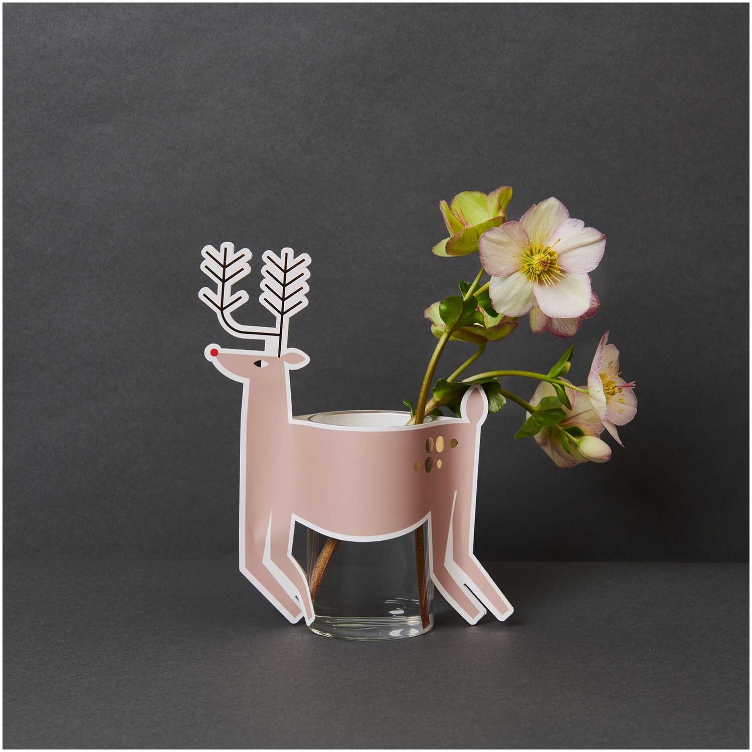Paper Poetry Vasencover Rentier 16,8x24cm von Rico Design Paper Poetry Vasencover Rentier mit Blumen in einem Glas, gestaltet von Rico Design.