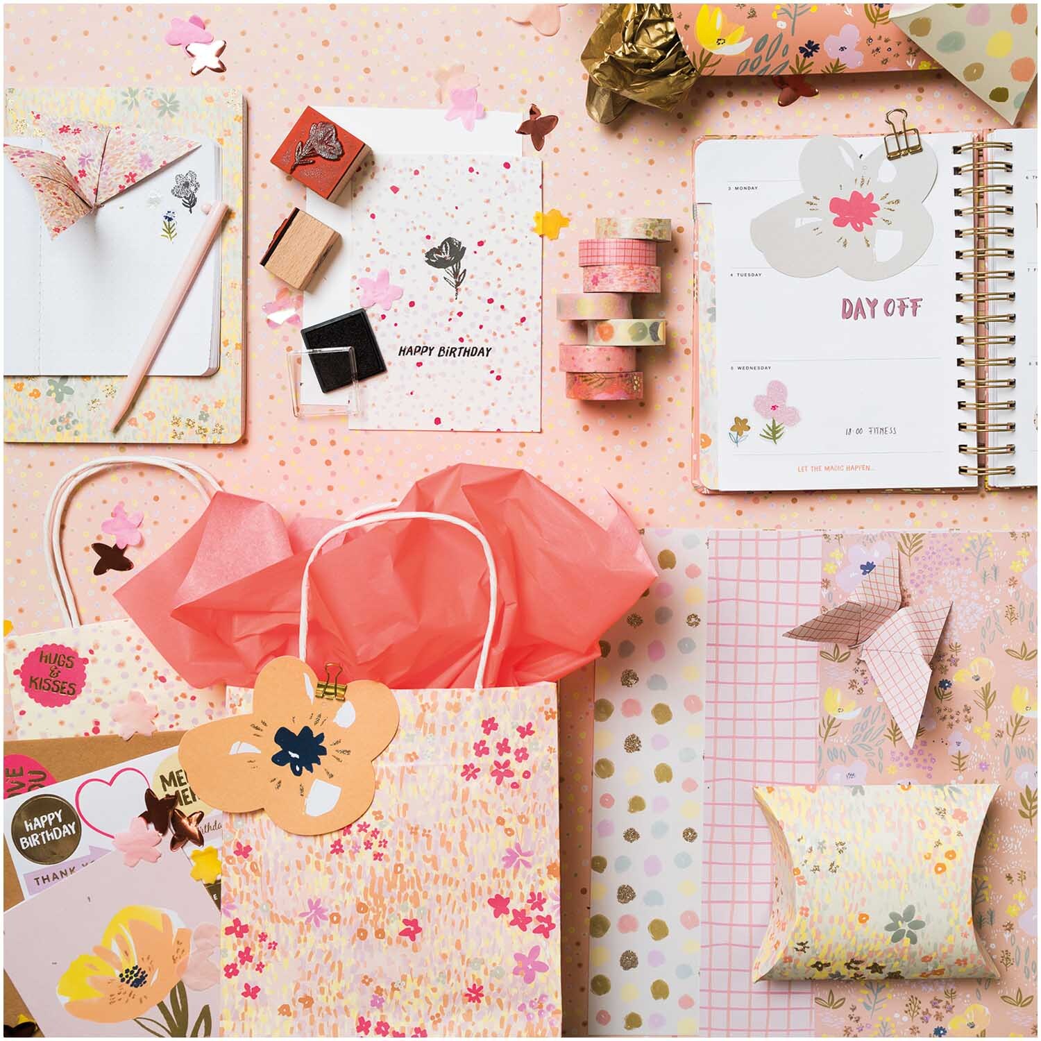 Paper Poetry Tape-Set Crafted Nature 1,5cm 10m 5 Stück von Rico Design Paper Poetry Tape-Set Crafted Nature mit dekorativen Bändern und Papeterie in fröhlichen Farben. Ideal für kreative Projekte und Geschenke.