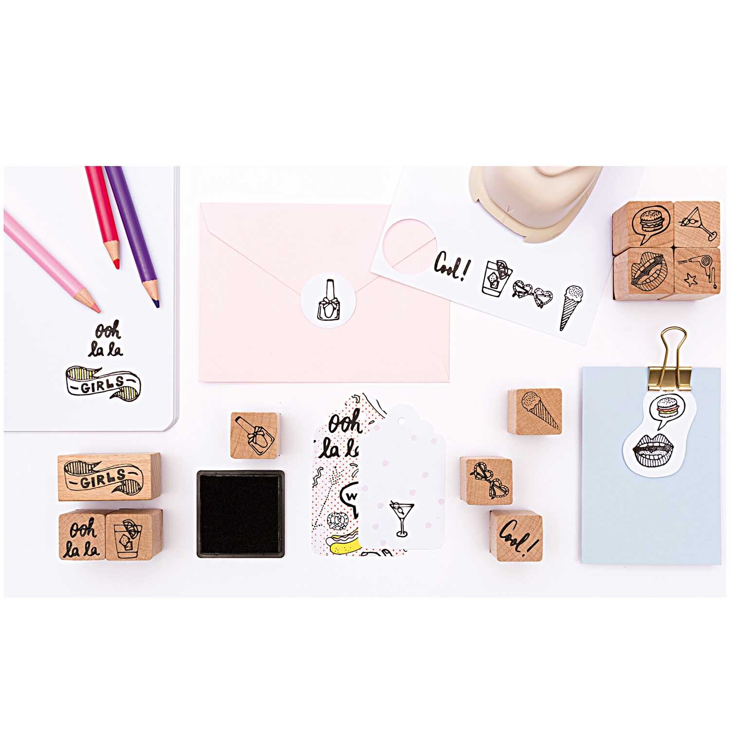 Paper Poetry Stanzer Kreis 3,8cm von Rico Design Paper Poetry Stanzer Kreis 3,8cm: Kreatives Bastelset mit Stempeln, Karten und Buntstiften von Rico Design.