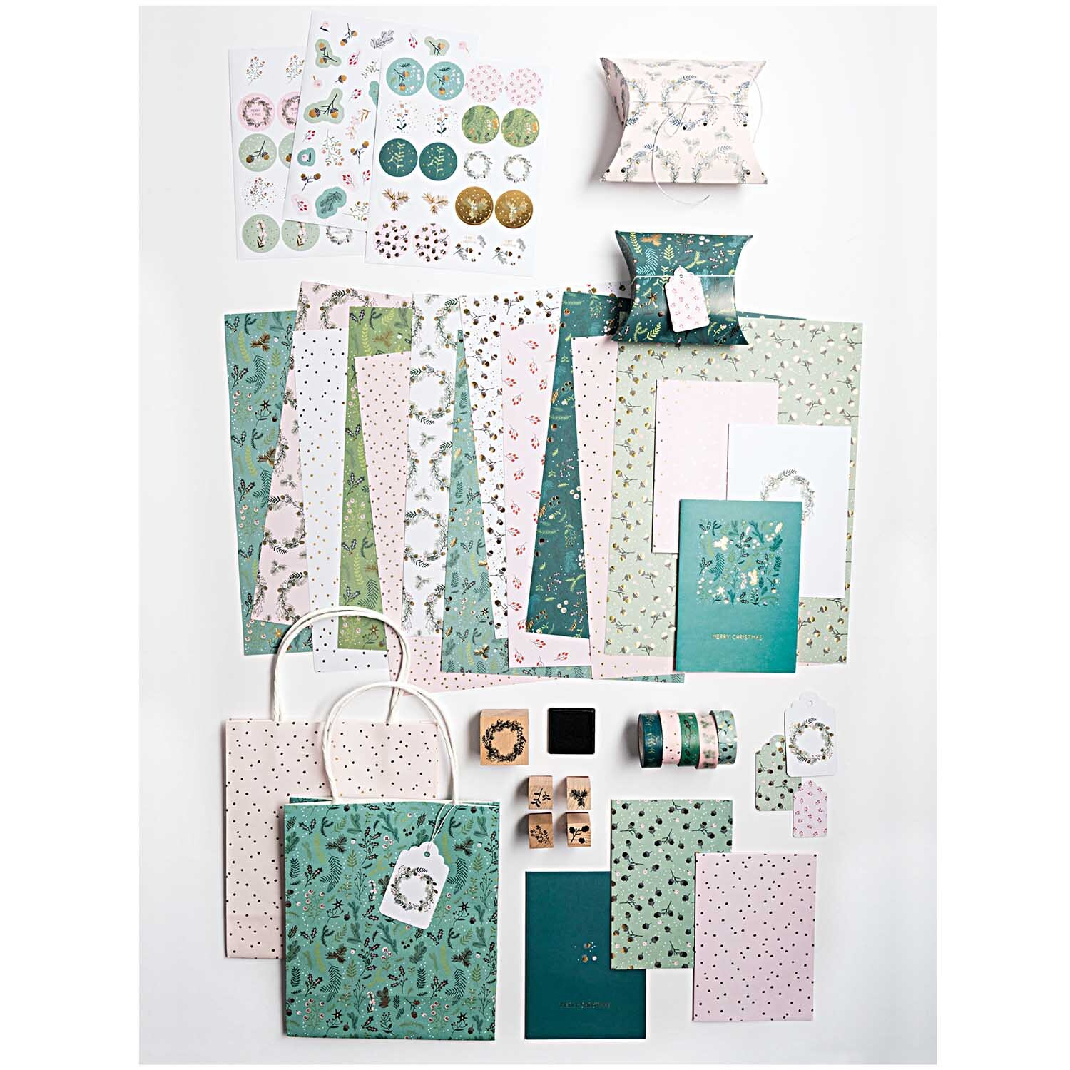 Paper Poetry Geschenkanhänger Classic Christmas 30 Stück von Rico Design