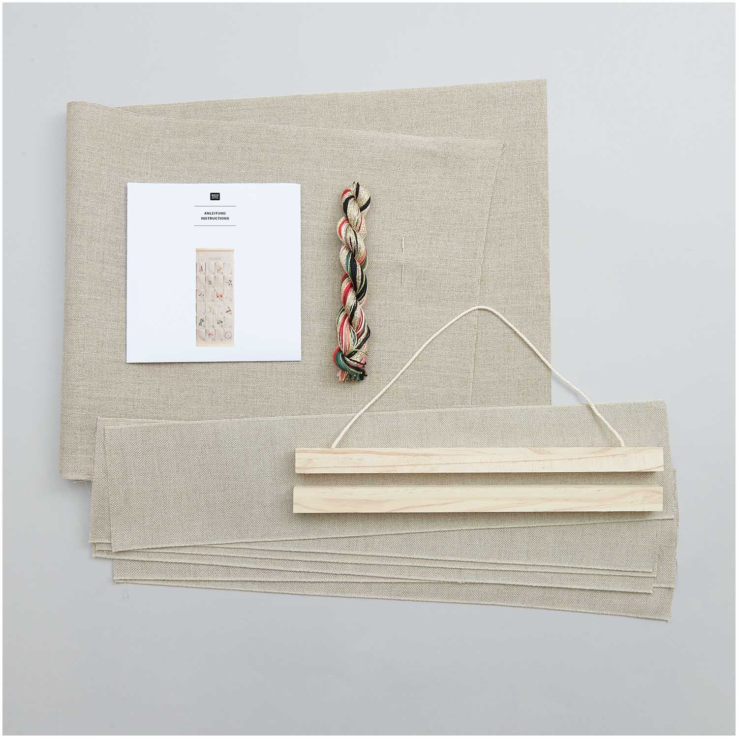 Stickpackung Adventskalender mit Taschen 30x76cm von Rico Design Stickpackung Adventskalender mit Taschen 30x76cm von Rico Design