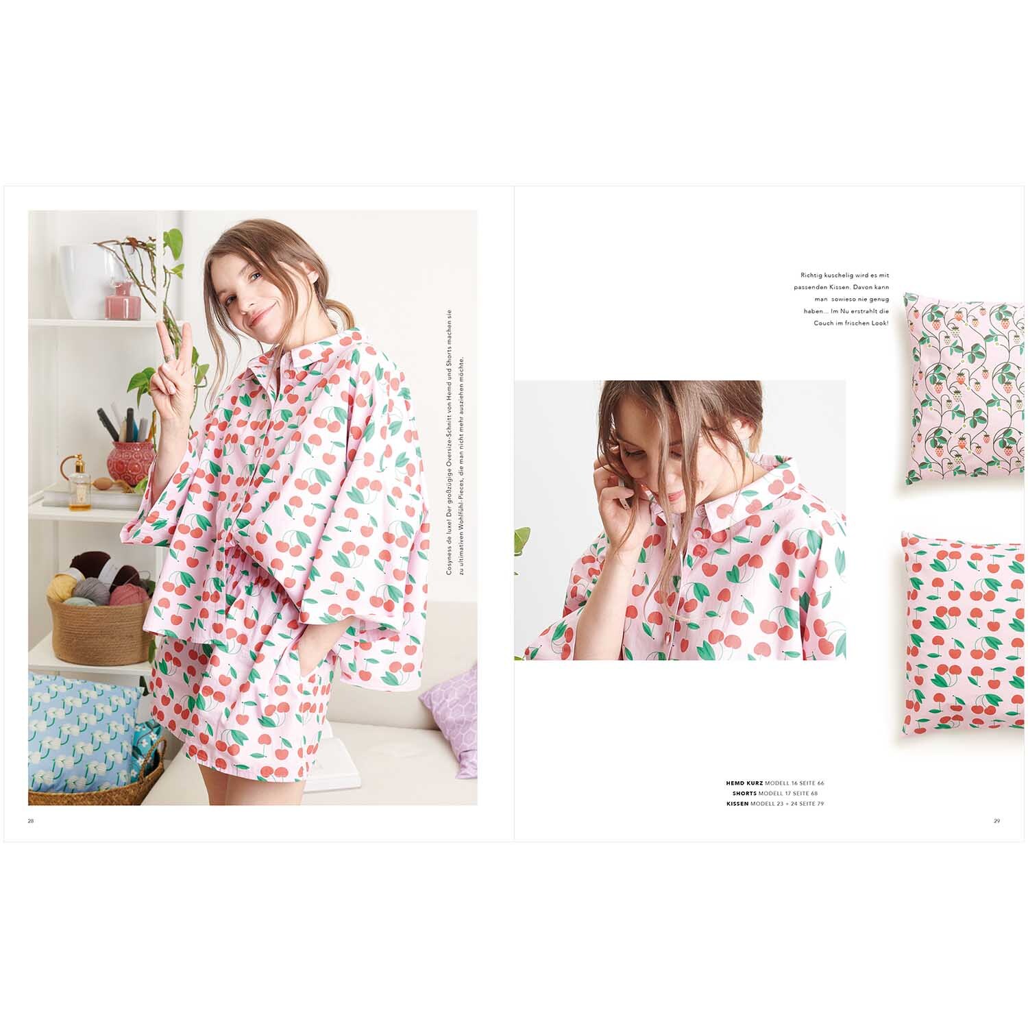 Das Rico Nähbuch Just Bees + Fruits + Flowers von Rico Design Das Rico Nähbuch Just Bees + Fruits + Flowers zeigt eine Frau in einem bunten, gemusterten Kleid, umgeben von dekorativen Kissen.