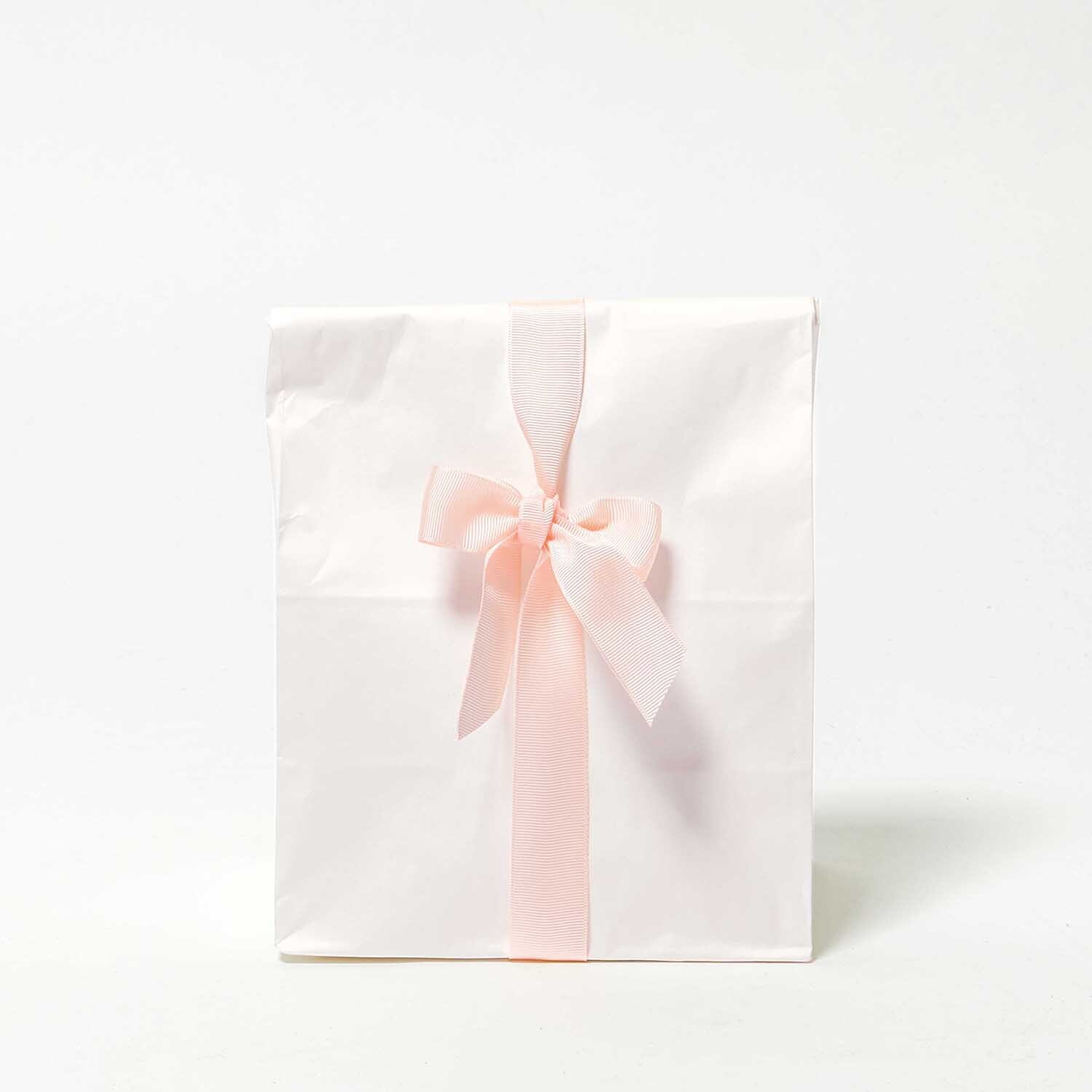 Paper Poetry Maxi-Blockbodenbeutel L 60x28x17cm 2 Stück Farbe Weiß von Rico Design Paper Poetry Maxi-Blockbodenbeutel L 60x28x17cm 2 Stück Farbe Weiß von Rico Design