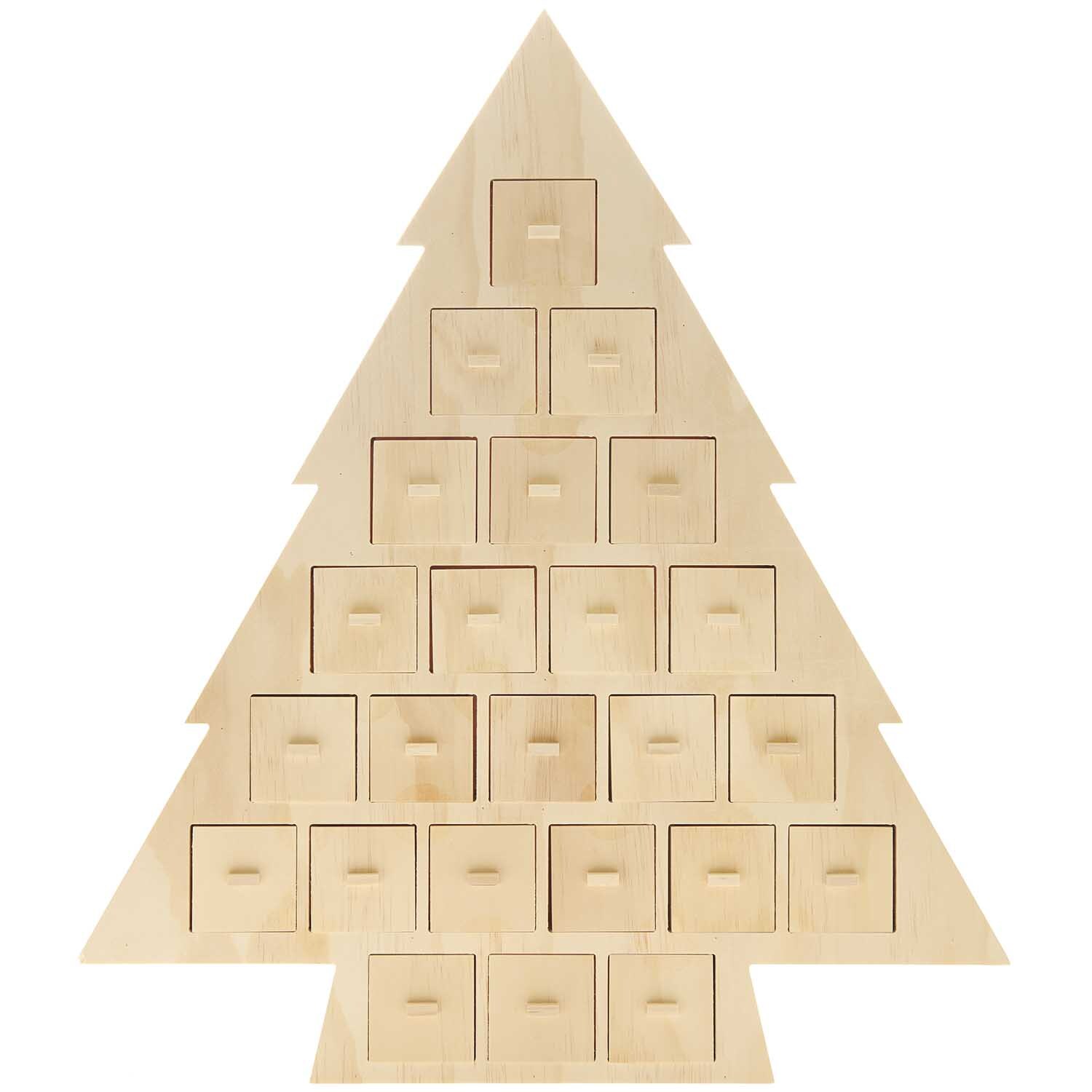 Adventskalender Tanne aus Holz mit 24 Fächern, ideal für kreative Weihnachtsdekoration.