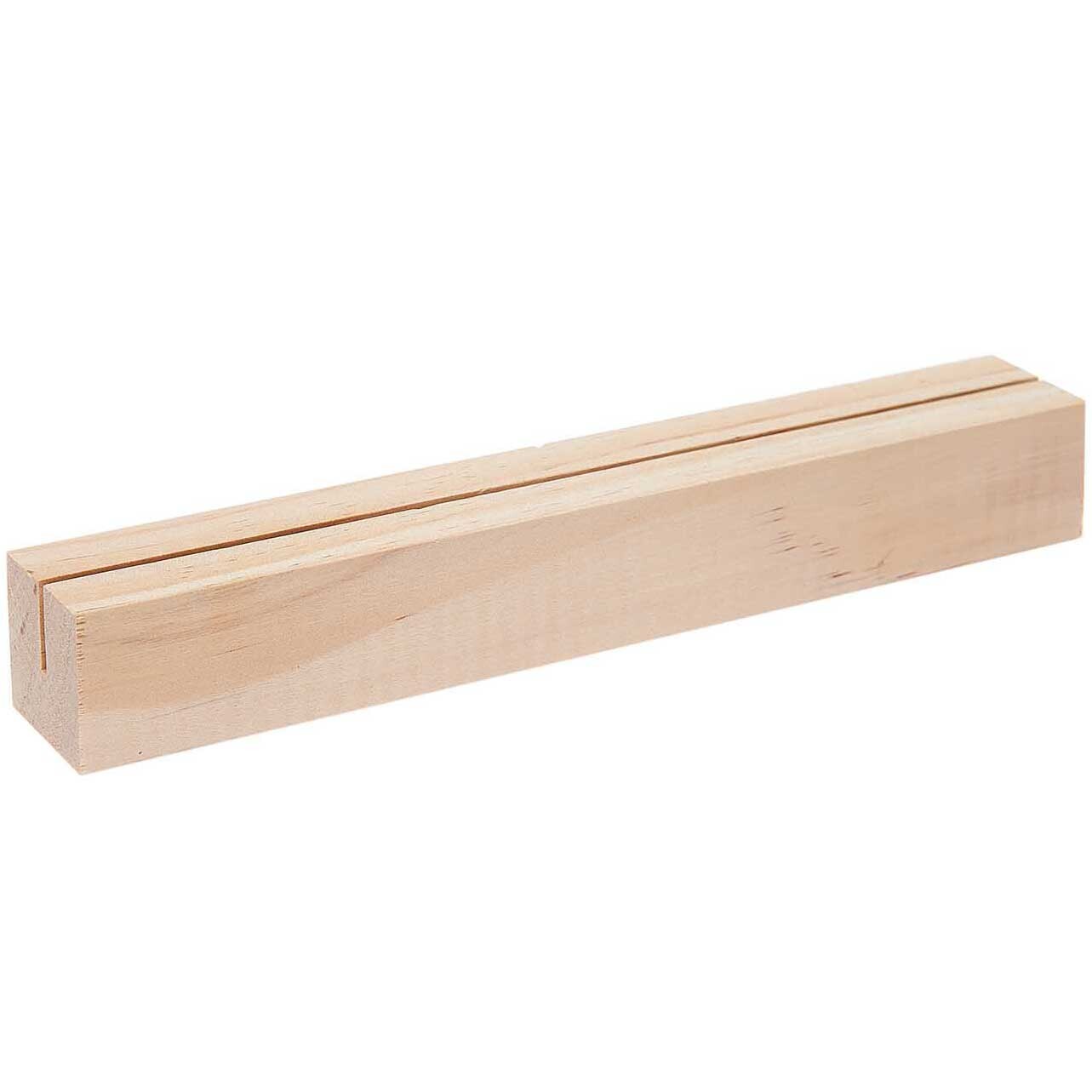 Holzständer für Karten aus hellem Holz von Rico Design, ideal zur Präsentation von Karten.