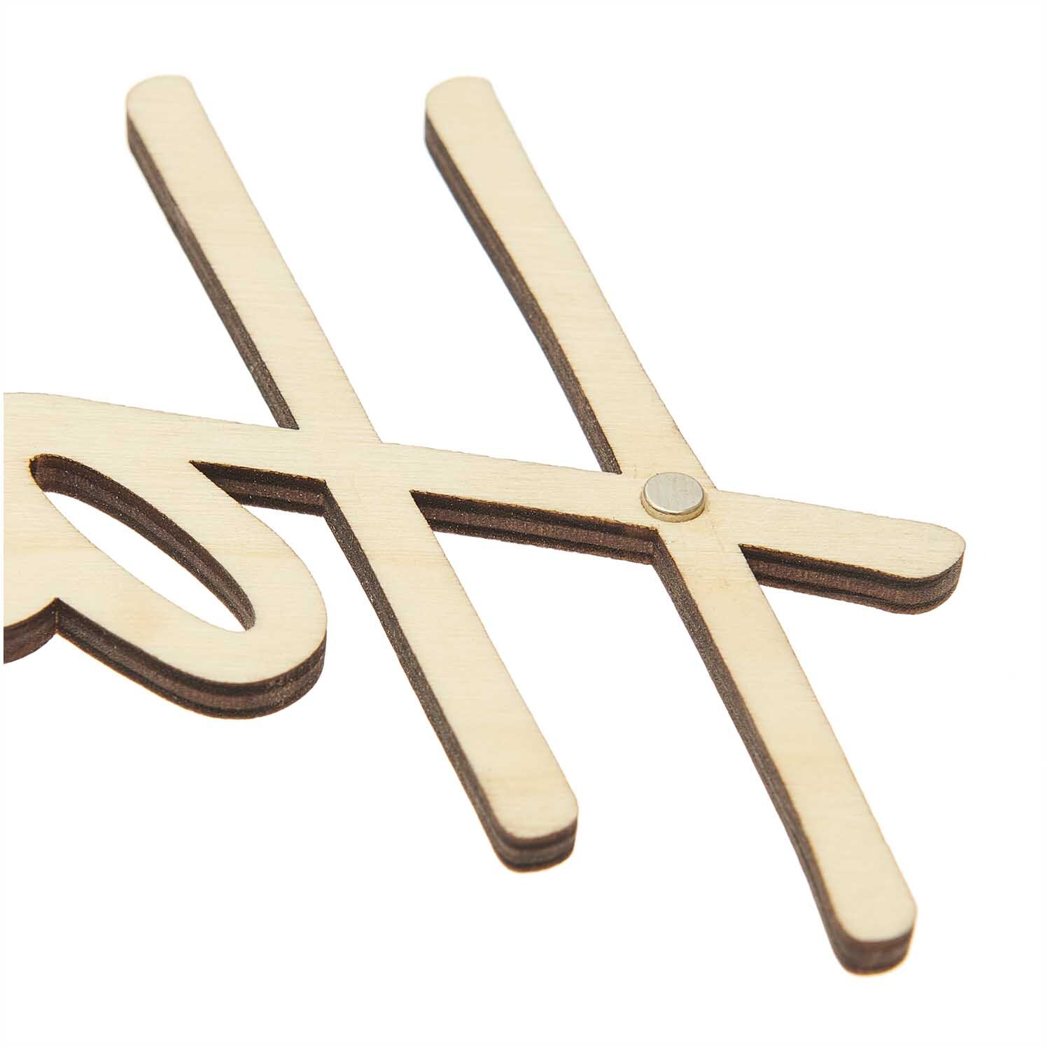 Holzschriftzug magnetisch "Happiness" 29x12cm von Rico Design Holzschriftzug "Happiness" von Rico Design, magnetisch, 29x12cm, in natürlichem Holzton.