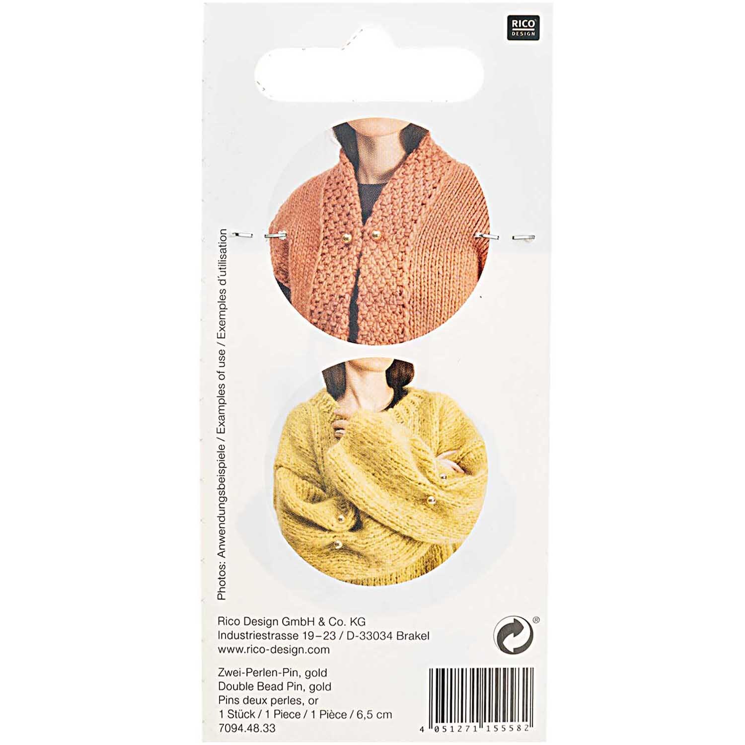 Zwei-Perlen-Pin 65mm 1 Stück Farbe Gold von Rico Design Zwei-Perlen-Pin 65mm von Rico Design, goldfarben, auf Verpackung mit gestricktem Schal und Pullover.