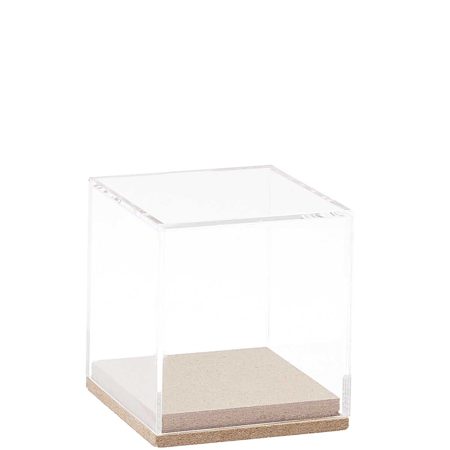 Figurico Dekohaube Würfel Größe 6x6x6,5cm von Rico Design Figurico Dekohaube Würfel: Transparenter Würfel mit Holzsockel, ideal für stilvolle Dekorationen.