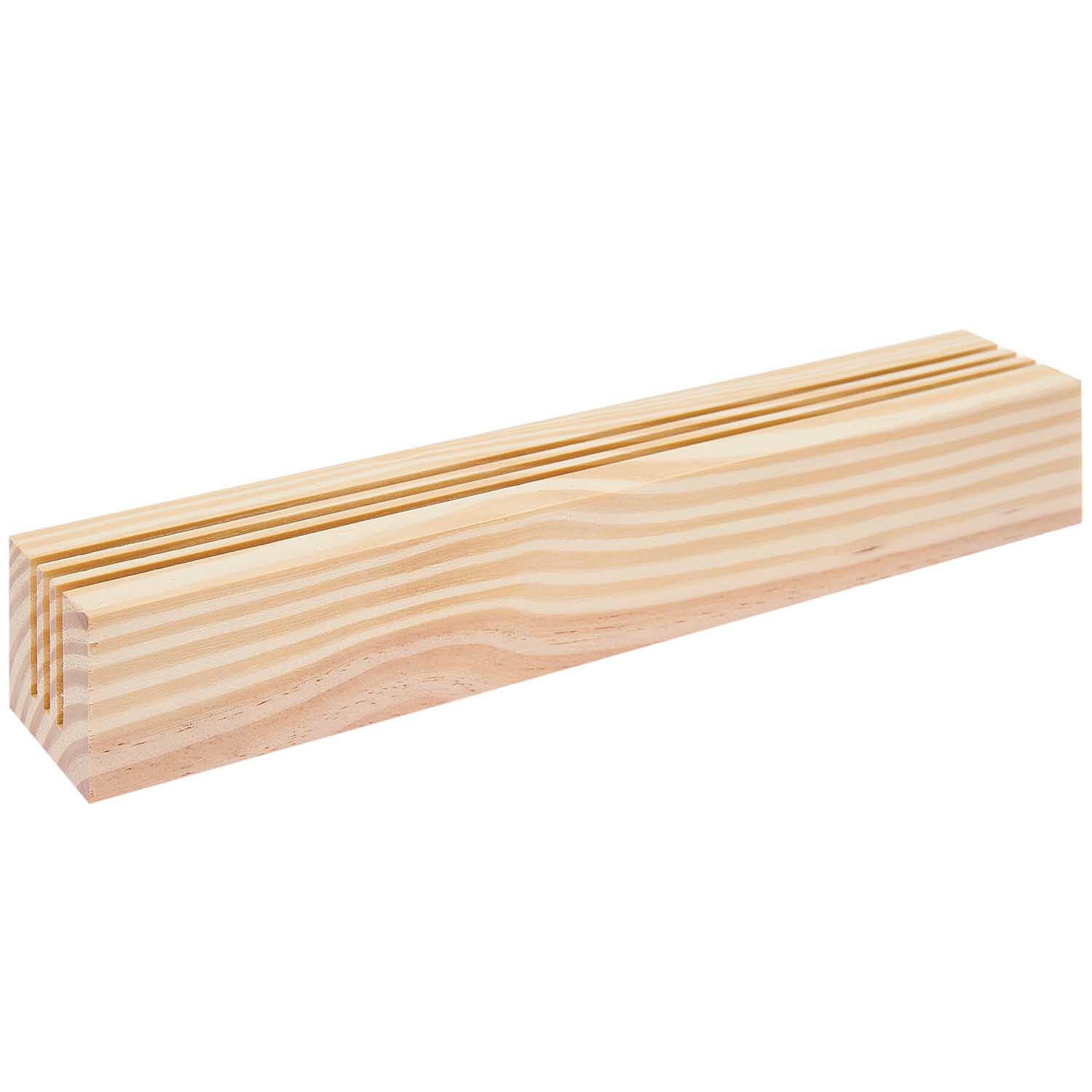 Holzständer für Metallringe von Rico Design, rechteckig, aus hellem Holz mit natürlicher Maserung.