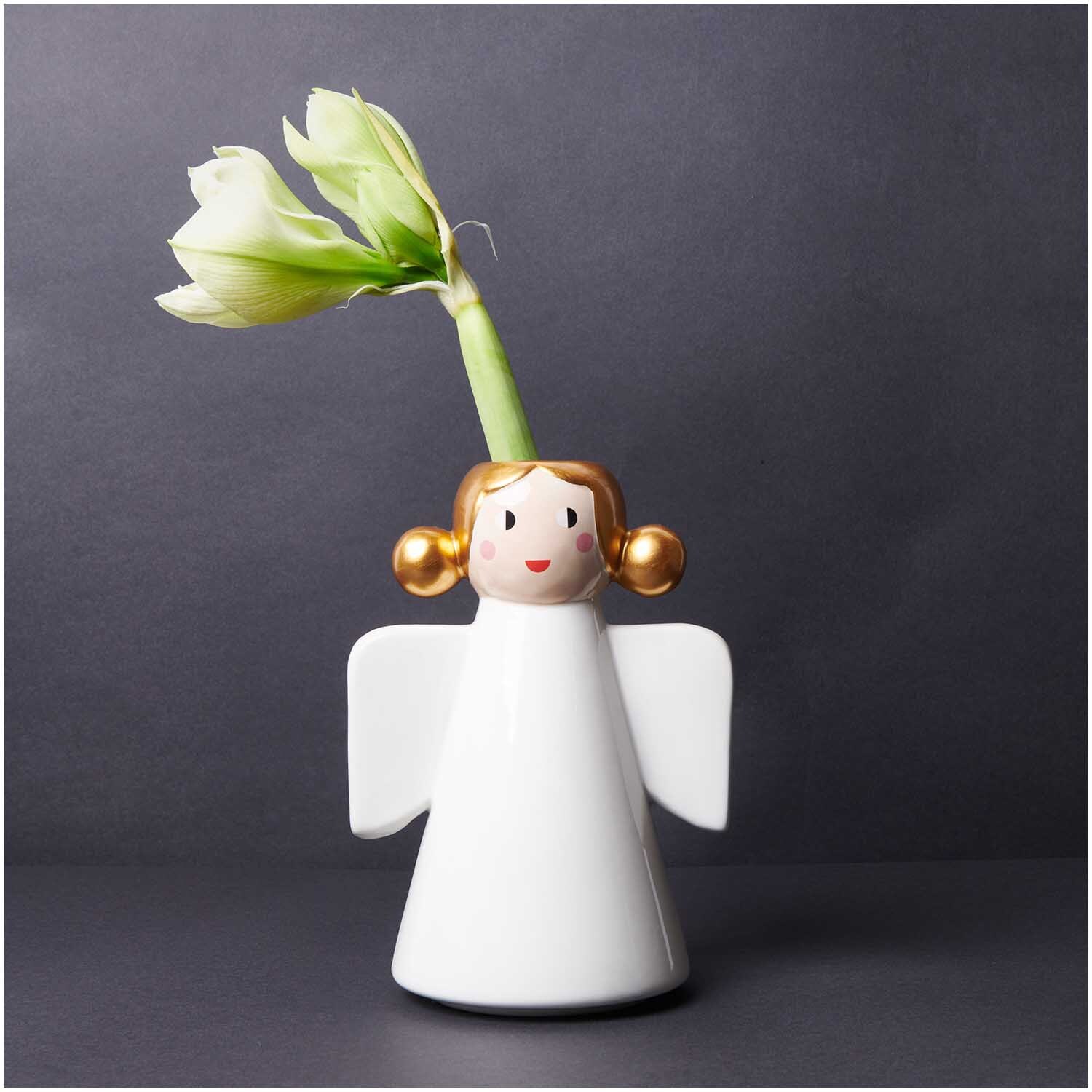 Keramik Vase Engel weiß 26,5cm von Rico Design Keramik Vase Engel weiß 26,5cm: Weiße Engelvase mit goldenen Details, ideal für Blumenarrangements.