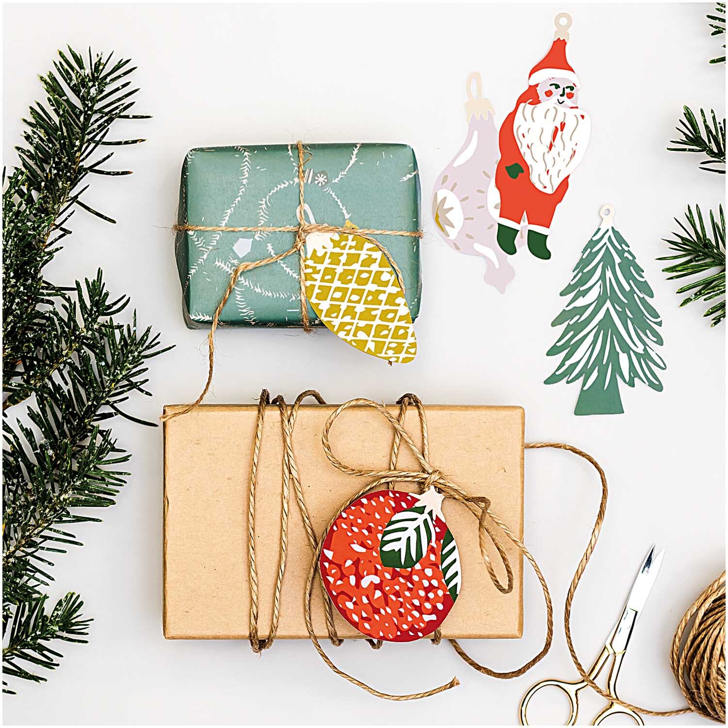 Paper Poetry Papieranhänger Nostalgic Christmas classic 8 Stück von Rico Design Paper Poetry Papieranhänger Nostalgic Christmas classic, dekoriert mit weihnachtlichen Motiven und Geschenkverpackungen, von Rico Design.