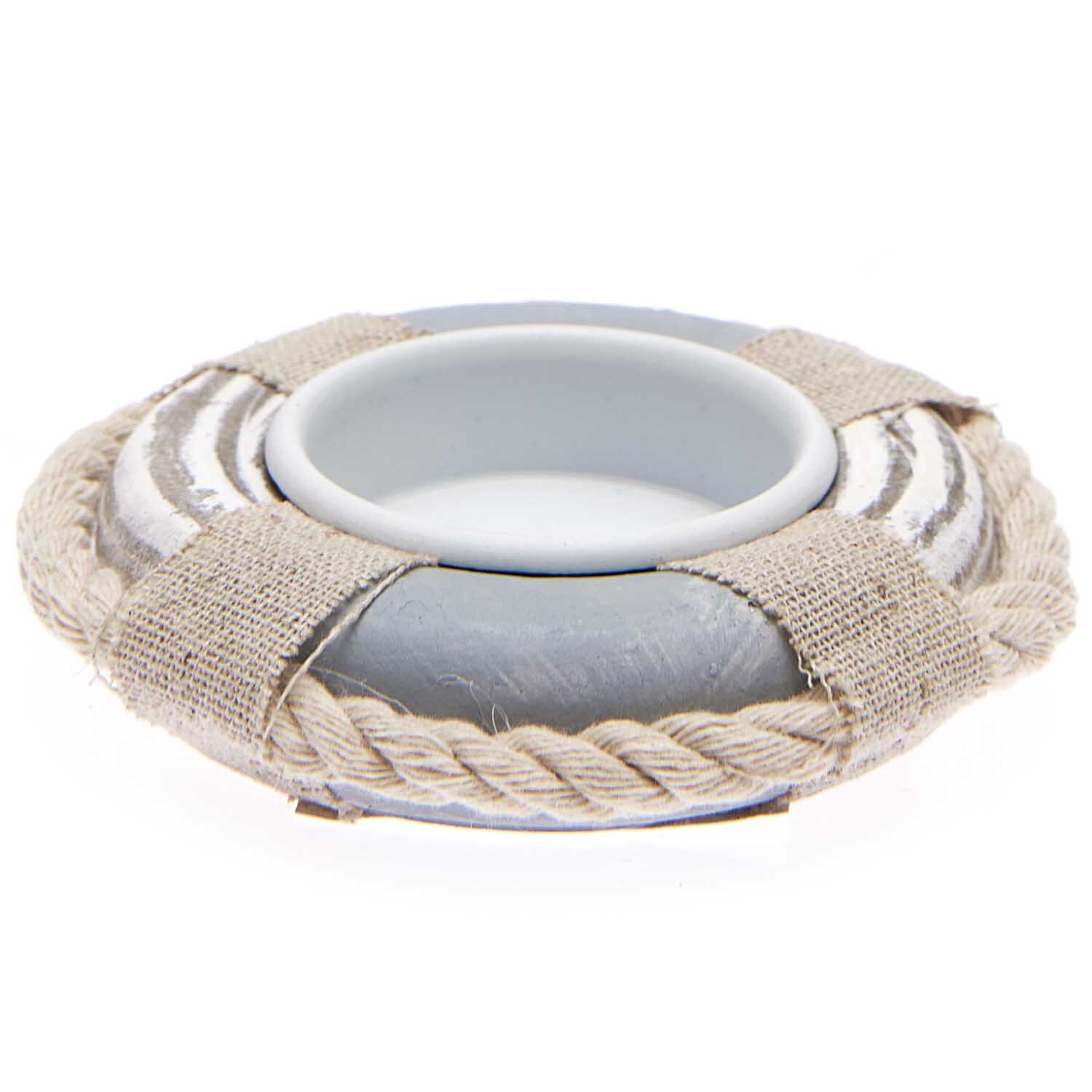 Teelichthalter Rettungsring 9x9cm von Rico Design in Form eines Rettungsrings mit Seil und Stoffdetails.