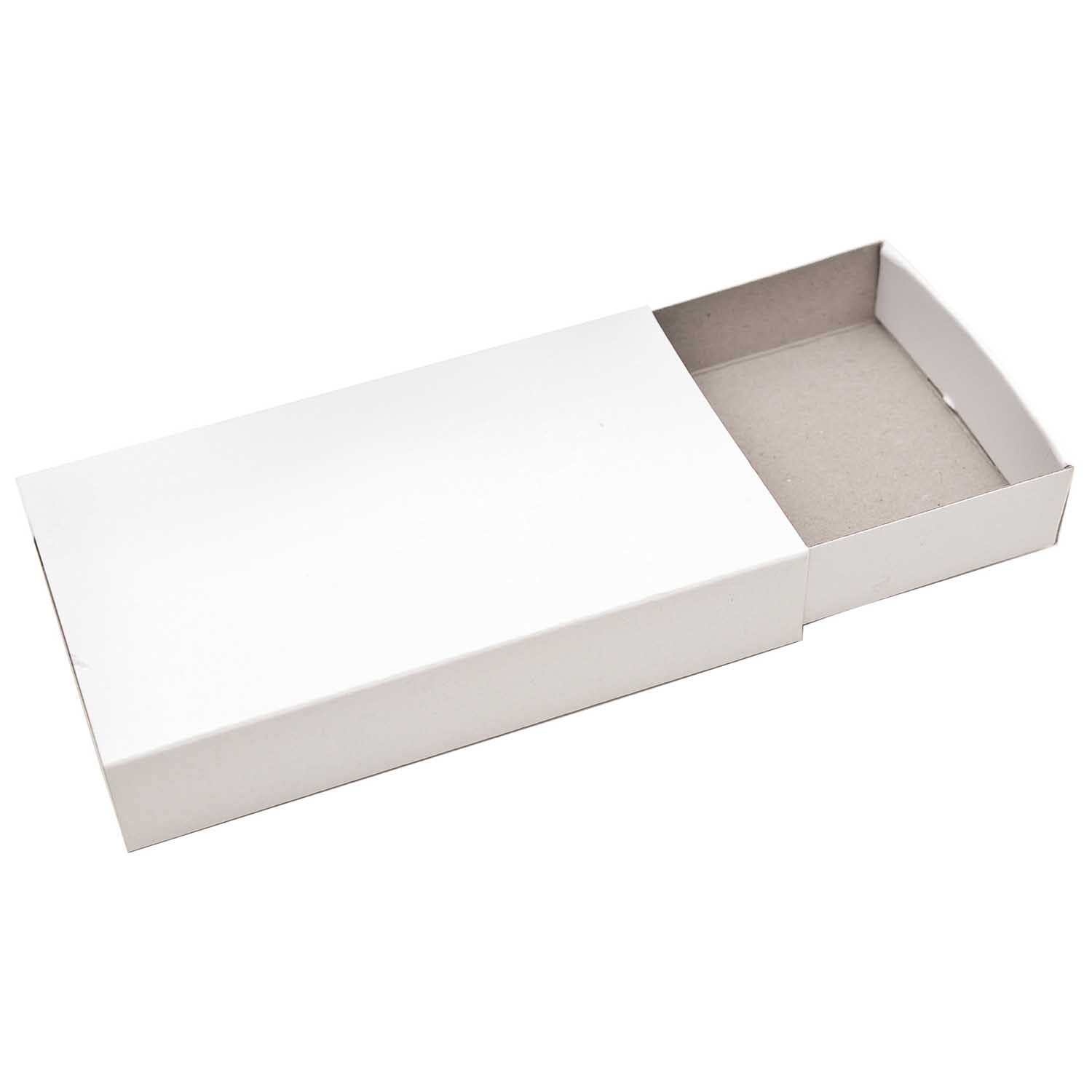 Streichholzschachtelset groß von Rico Design, 11x6,3x2cm, zeigt eine offene weiße Schachtel.