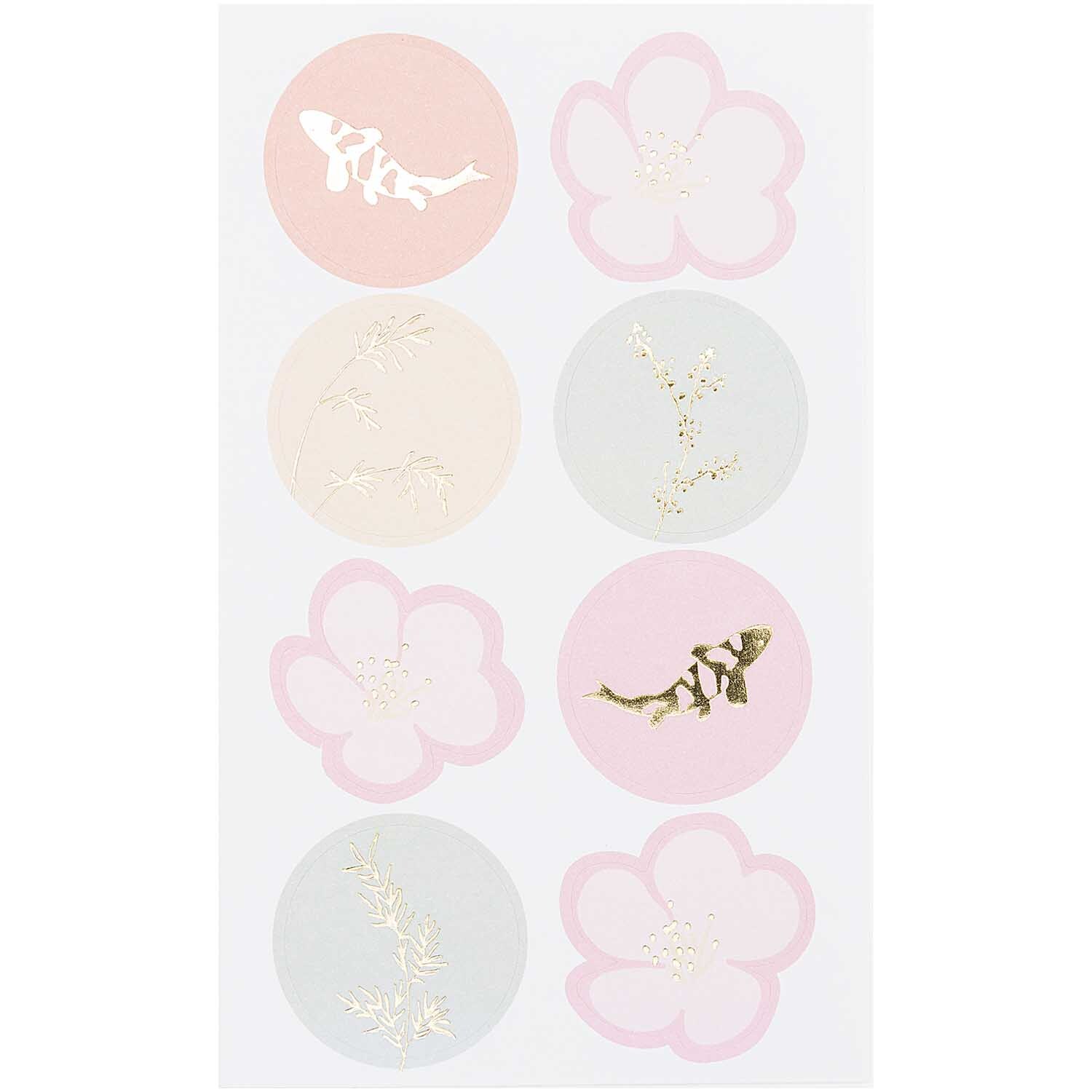 Paper Poetry Sticker Jardin Japonais Kois 75 Stück von Rico Design Paper Poetry Sticker Jardin Japonais Kois mit floralen Motiven und Kois in zarten Pastelltönen.