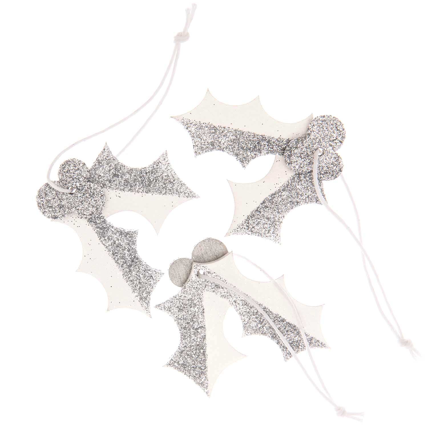Holzhänger Ilex mit Glitter in Weiß von Rico Design, drei Stück, dekorativ mit Glitzer verziert.