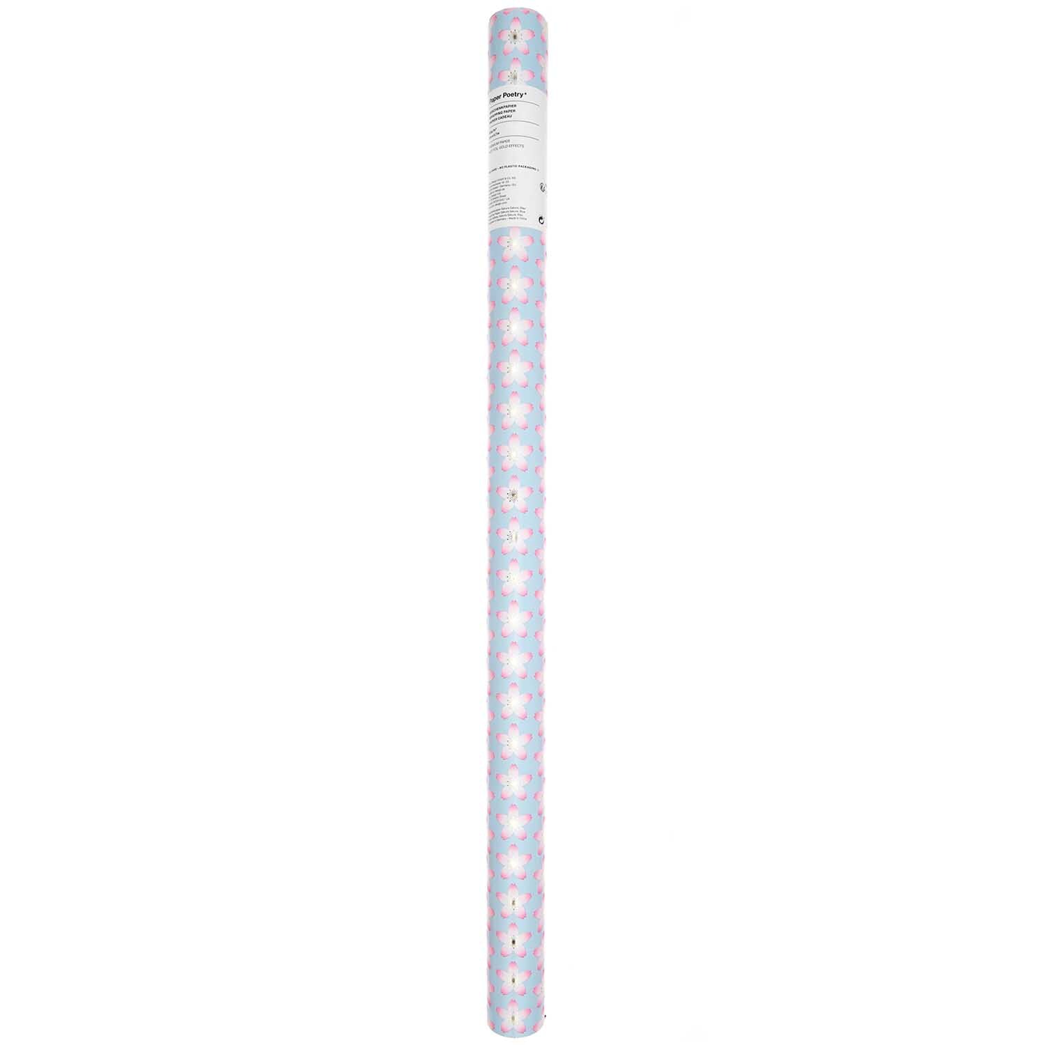 Geschenkpapier Kirschblüten Blau 70cm 2m 80g/m² von Rico Design Geschenkpapier Kirschblüten Blau mit floralem Muster, 70cm breit, 2m lang, 80g/m², von Rico Design.