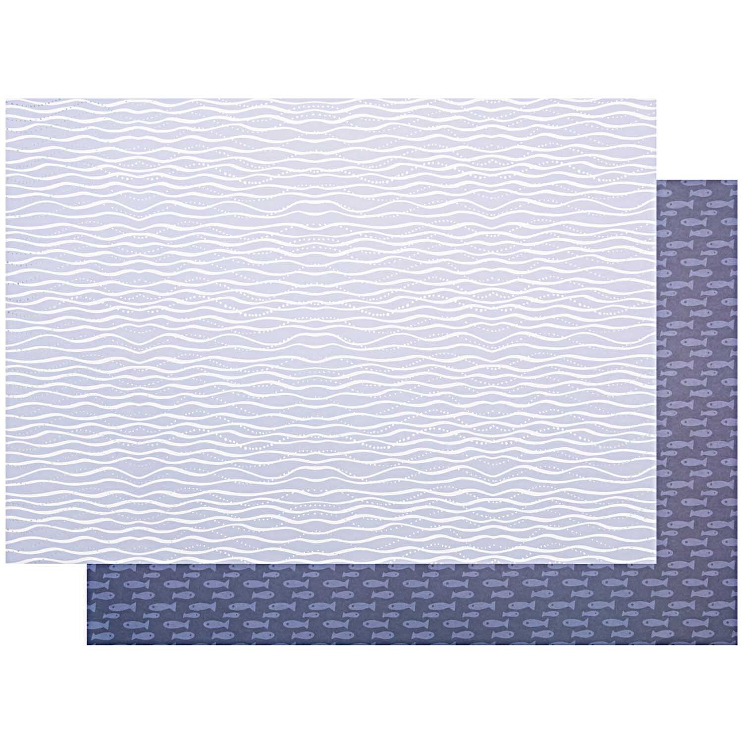 Paper Poetry Motivkarton zeigt wellenförmiges Design in Blau-Weiß, ideal für kreative Projekte.
