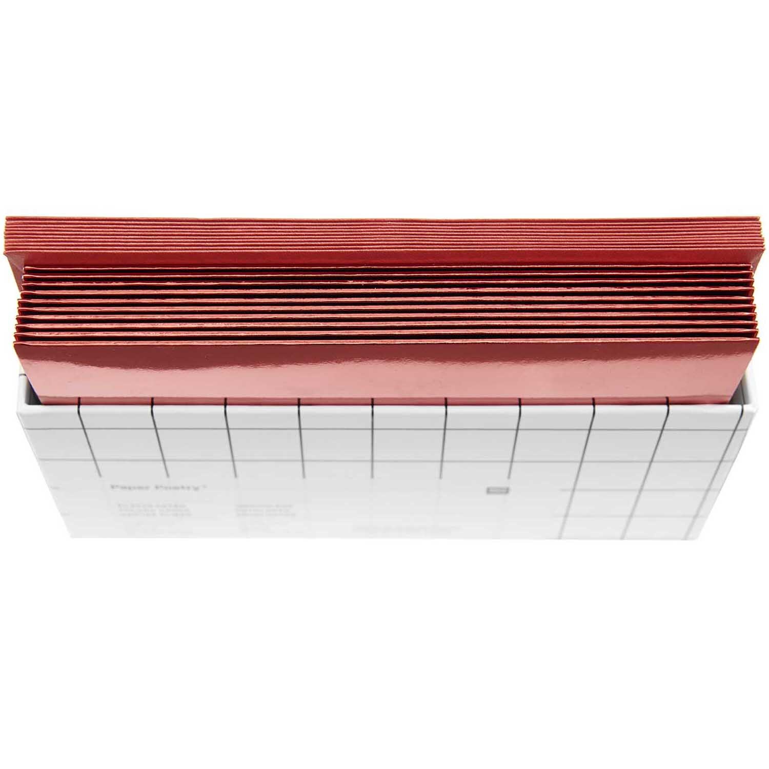 Paper Poetry Kartenset Spiegelkarton rot B6 20-teilig von Rico Design Paper Poetry Kartenset Spiegelkarton B6, 20-teilig, in leuchtendem Rot von Rico Design, gestapelt in einer Schachtel.