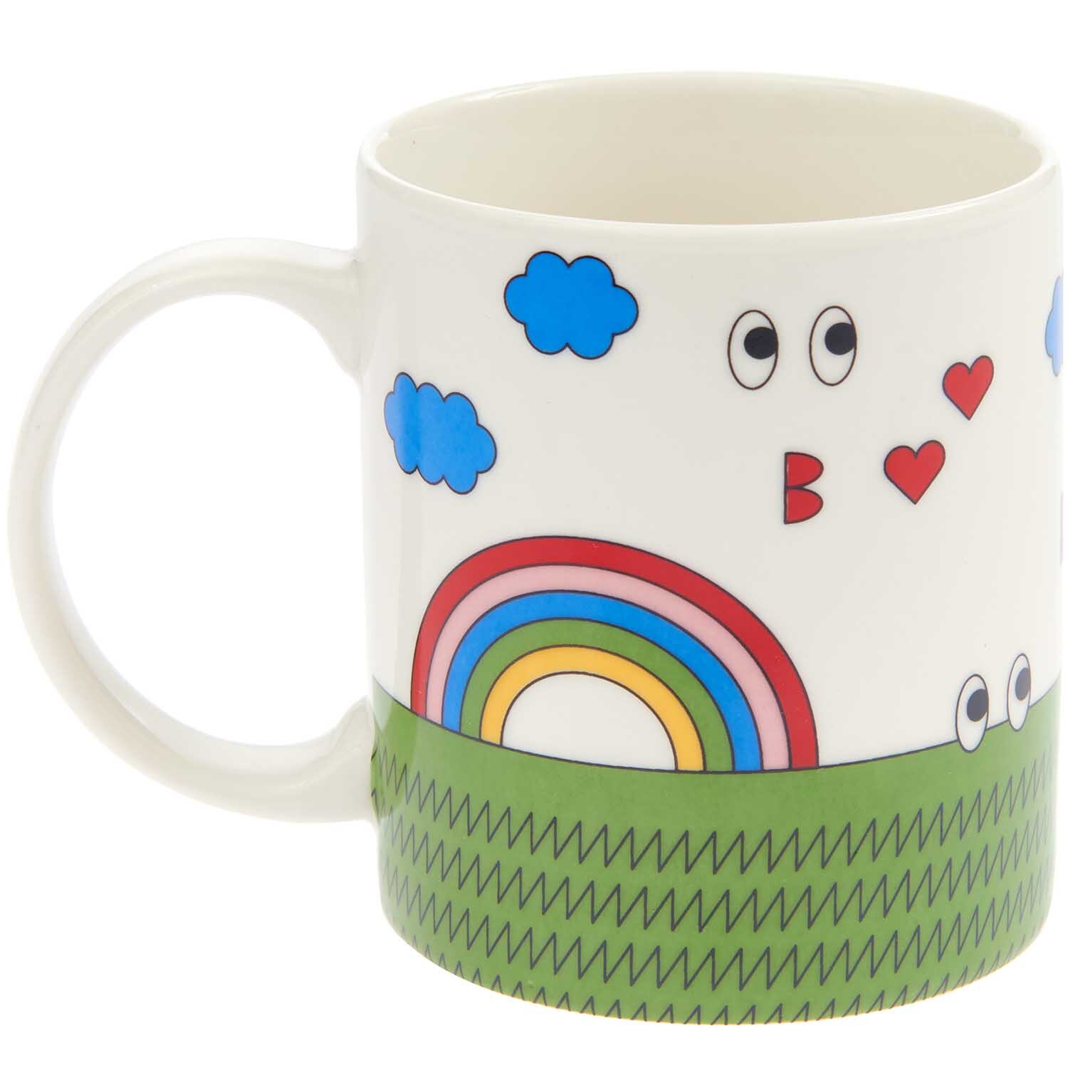 Rico Design x Redfries Porzellan Tasse Eye Candy 9,5cm Ø8cm von Rico Design Rico Design x Redfries Porzellan Tasse Eye Candy mit buntem Regenbogen und Wolkenmotiv.