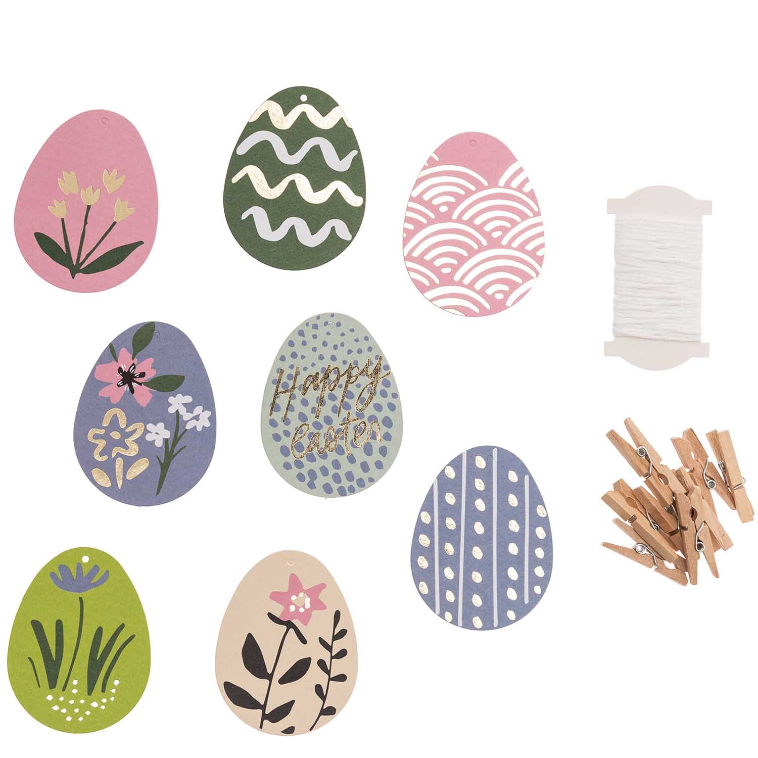 Paper Poetry Papieranhänger Bunny Hop Ostereier Blumen 8 Stück von Rico Design Paper Poetry Papieranhänger Bunny Hop mit Ostereiern und Blumenmotiven, inklusive Kordel und Klammern, ideal für kreative Osterdekorationen.