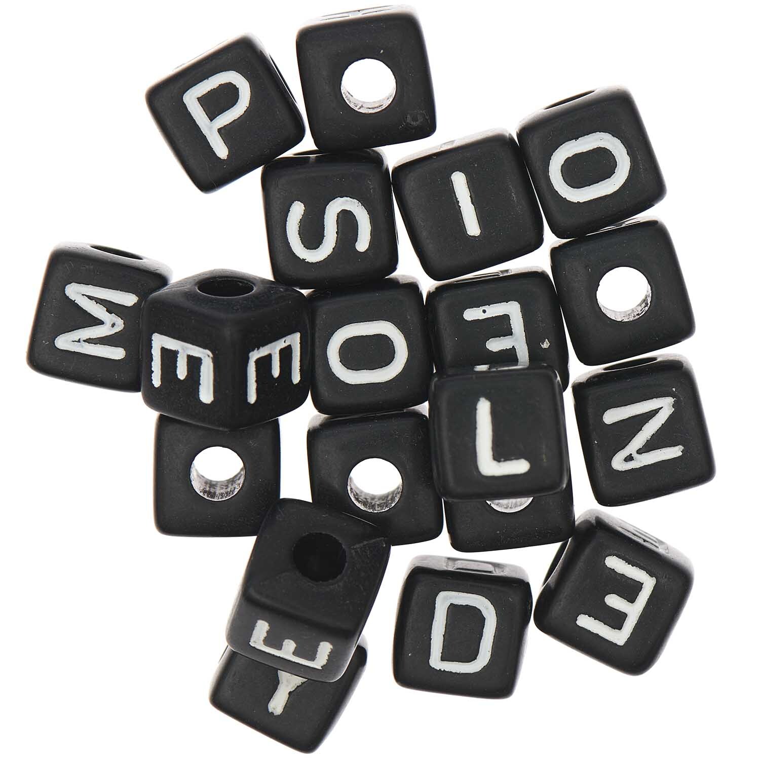 itoshii - Ponii Beads Würfelperlen Set 10x10x10mm 20 Stück Farbe Schwarz von Rico Design Itoshii - Ponii Beads Würfelperlen Set mit schwarzen Buchstabenwürfeln von Rico Design, 20 Stück.