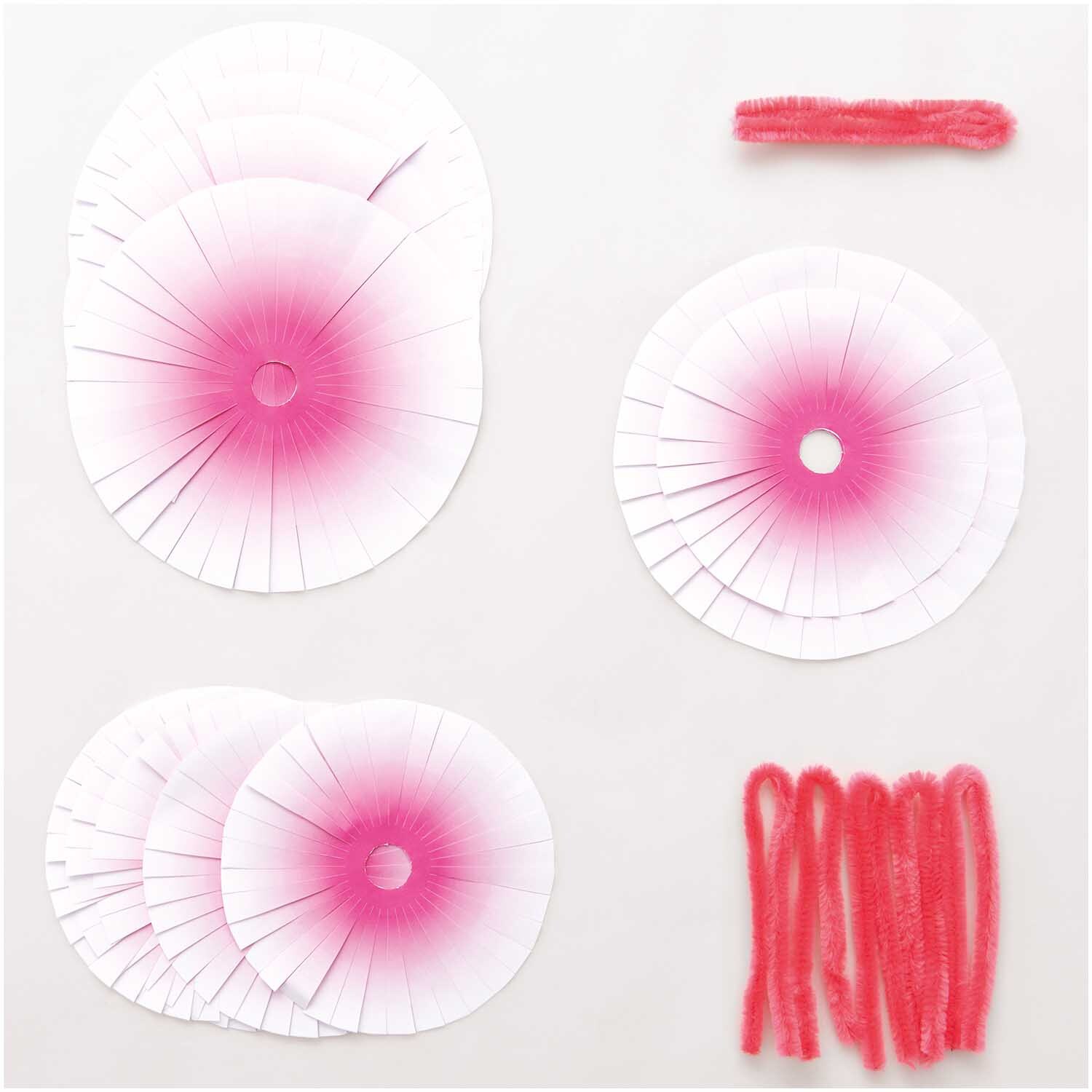 Paper Poetry Christbaumkugel-Topper Fransen weiß-neonpink 6 Stück von Rico Design