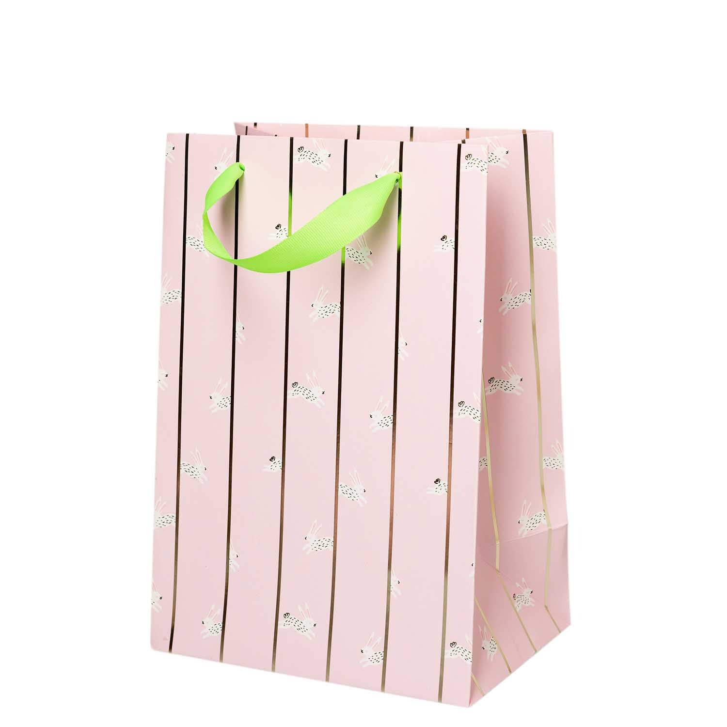 Paper Poetry Geschenktüte Bunny Hop, rosa mit grünem Griff, 18x26x12cm, ideal für Geschenke.