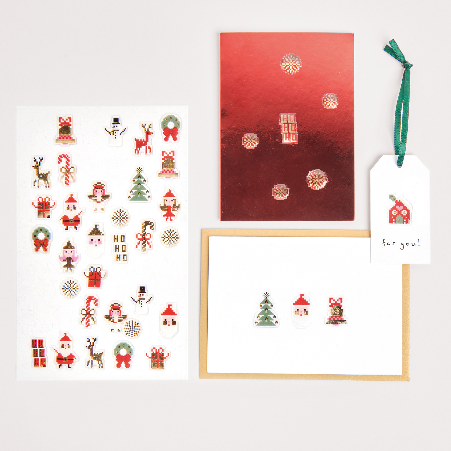 Paper Poetry Gelsticker Weihnachtsfiguren Pixel 1 Blatt von Rico Design Paper Poetry Gelsticker Weihnachtsfiguren Pixel: Festliche Sticker auf weißem Blatt, ideal für kreative Weihnachtsprojekte.