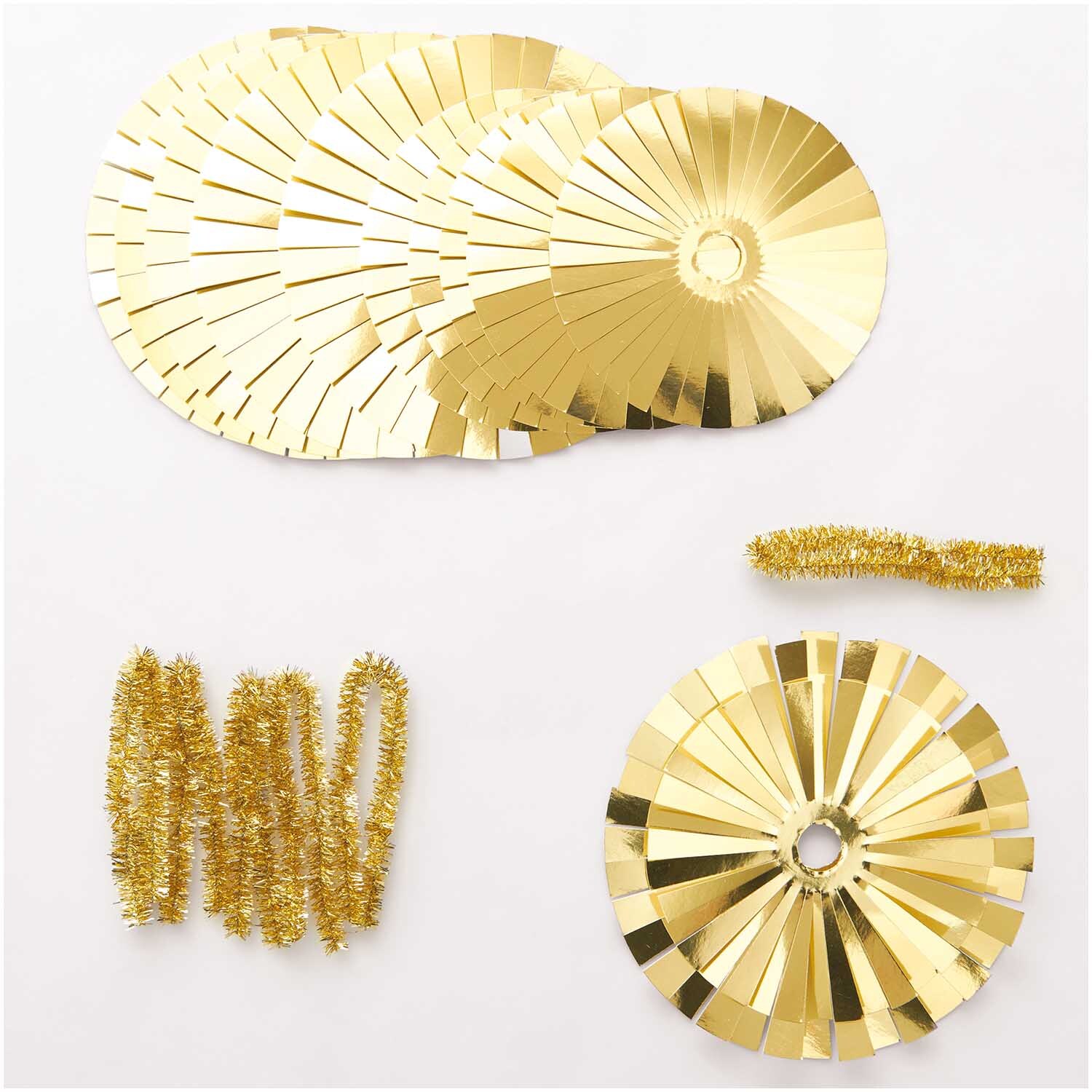 Paper Poetry Christbaumkugel-Topper Fransen gold 6 Stück von Rico Design