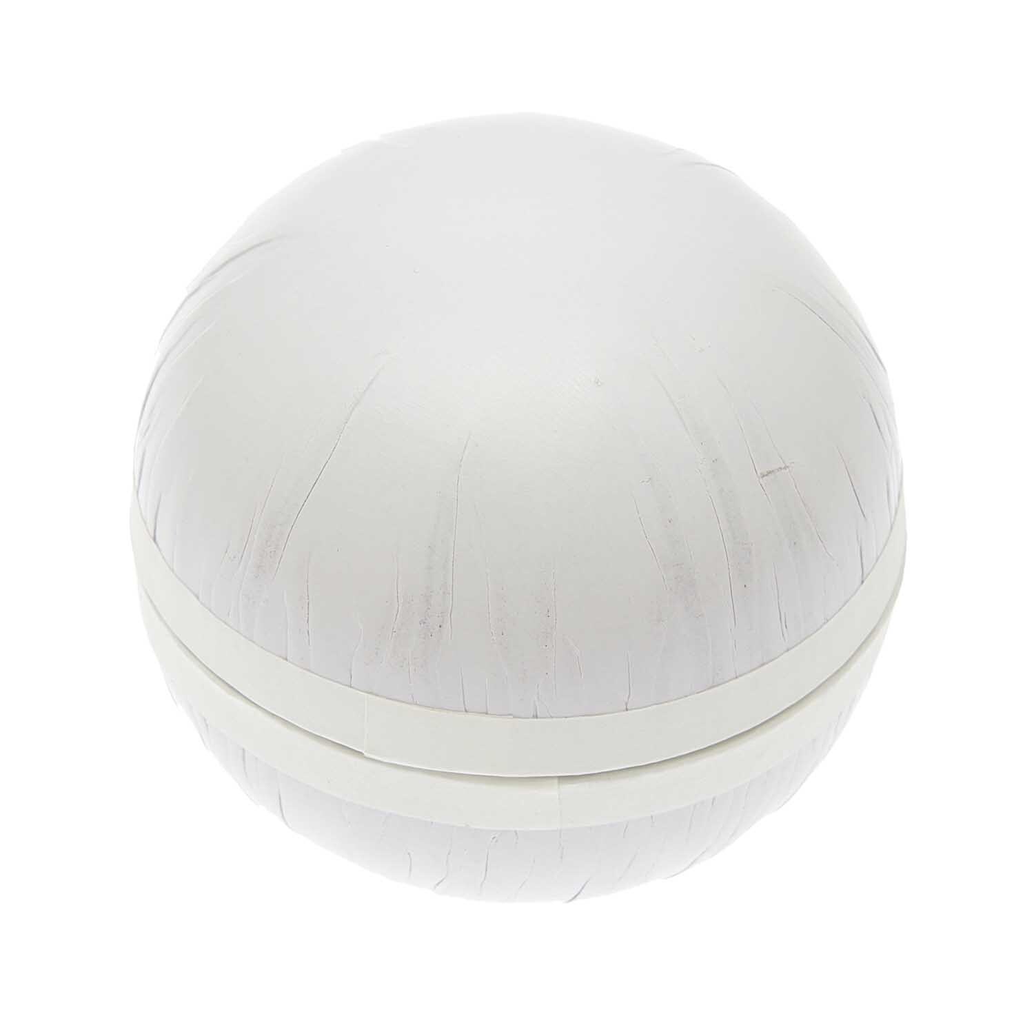 Pappmaché Kugel weiß 8cm von Rico Design, zeigt eine glatte, weiße Oberfläche in Kugelform.