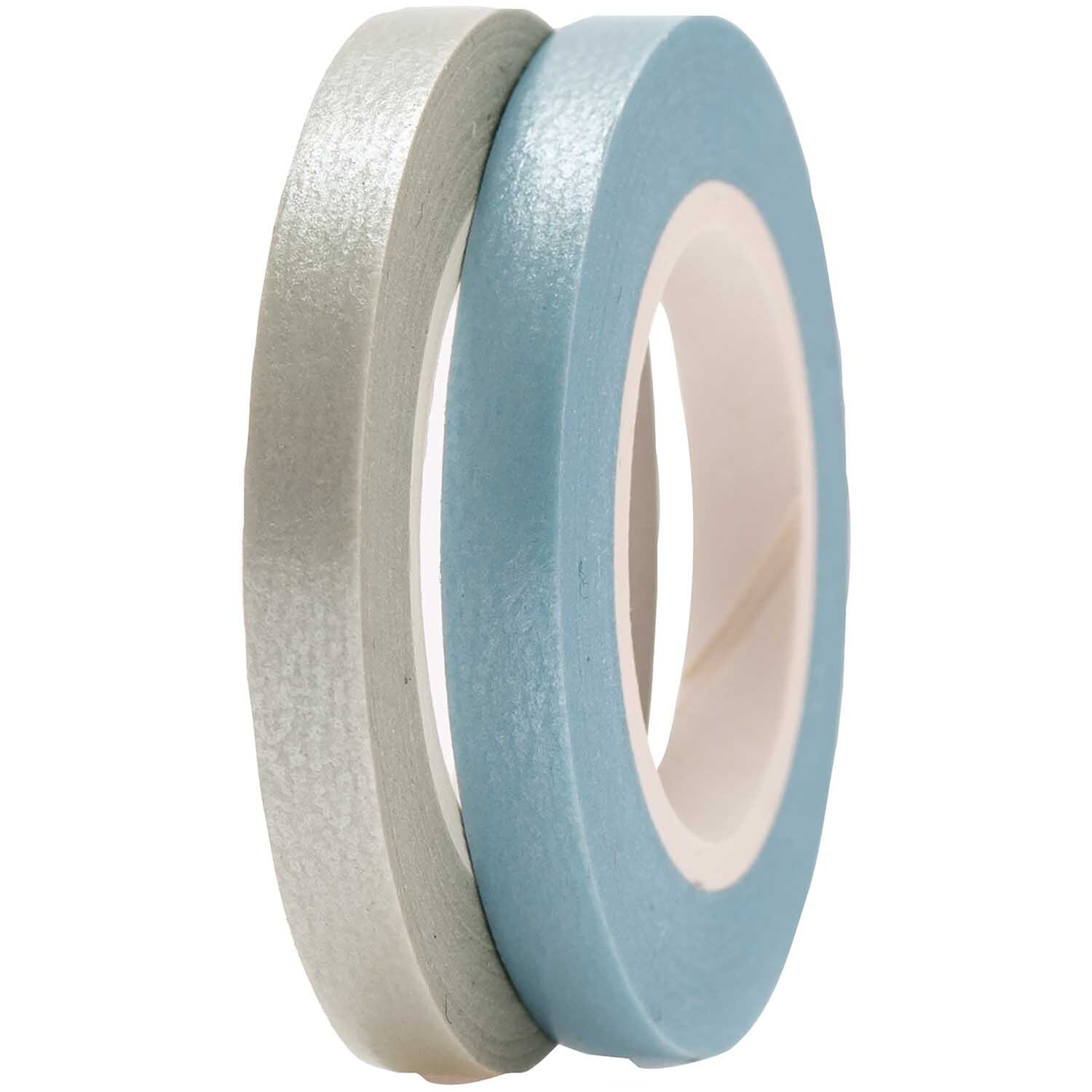 Paper Poetry Tapes uni 5mm 10m 2 Stück Farbe Blau-Grau von Rico Design Paper Poetry Tapes uni 5mm 10m 2 Stück in Blau-Grau von Rico Design, zwei Rollen auf schwarzem Hintergrund.