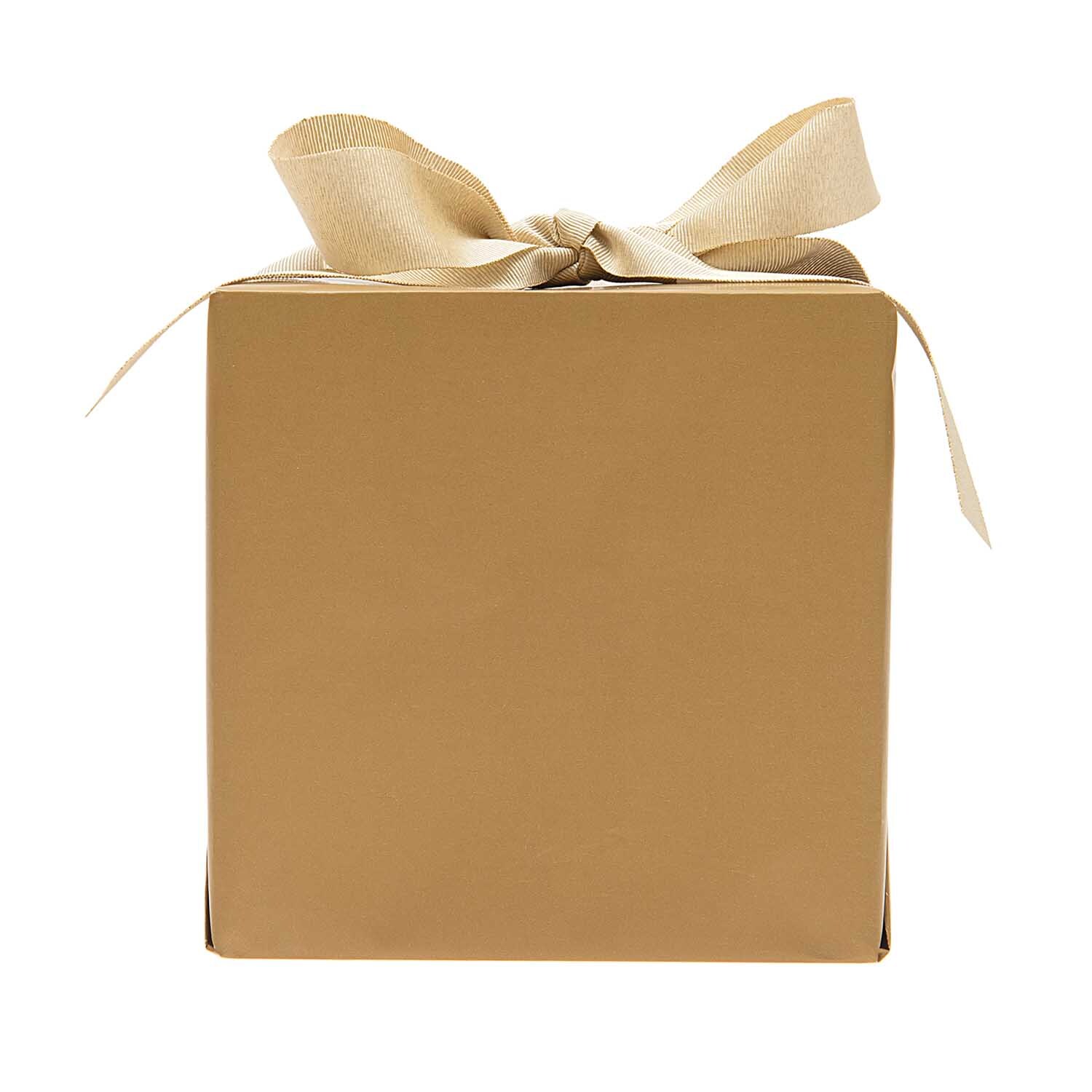 Paper Poetry Papier cadeau uni kaki 70cm 2m from Rico Design Paper Poetry Geschenkpapier in Khaki, 70 cm x 2 m, von Rico Design. Abgebildet ist ein elegant verpacktes Geschenk mit Schleife.