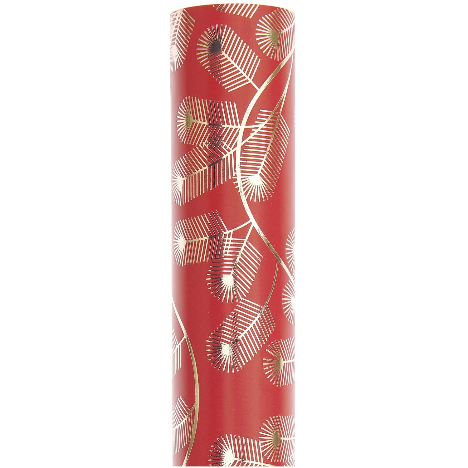 Paper Poetry Papier cadeau branches de sapin 200x70cm 80g/m2 Couleur Rouge from Rico Design Paper Poetry Geschenkpapier mit Tannenzweigen auf rotem Hintergrund, von Rico Design, Rolle.