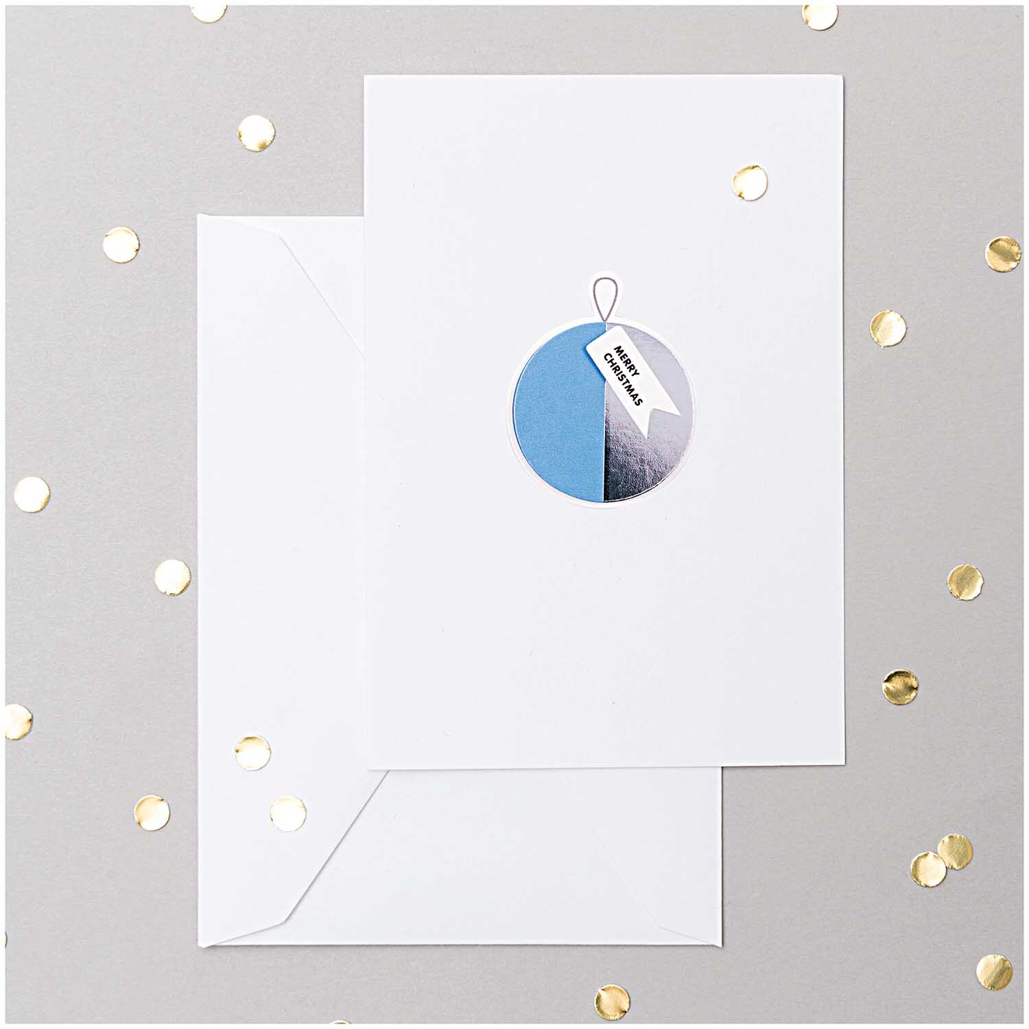 Paper Poetry Kartenset Basic weiß A7/C7 30-teilig von Rico Design Paper Poetry Kartenset Basic weiß A7/C7, 30-teilig, von Rico Design. Elegante Karten mit schlichtem Design und goldenen Akzenten.