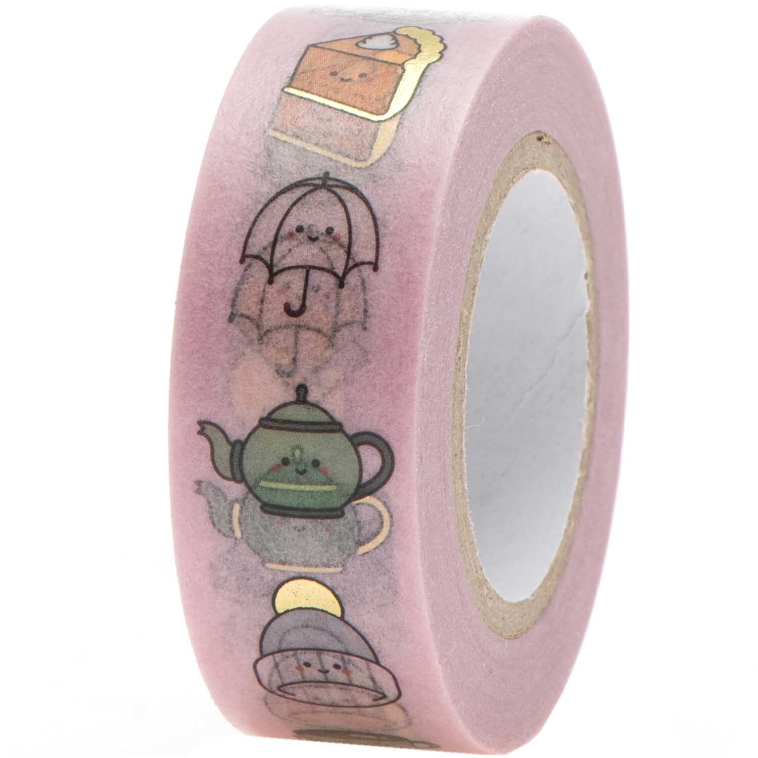 Paper Poetry Tape Cosy 1,5cm 10m mit niedlichen Motiven wie Kuchen, Regenschirm und Teekanne auf rosa Hintergrund. Marke: Rico Design.