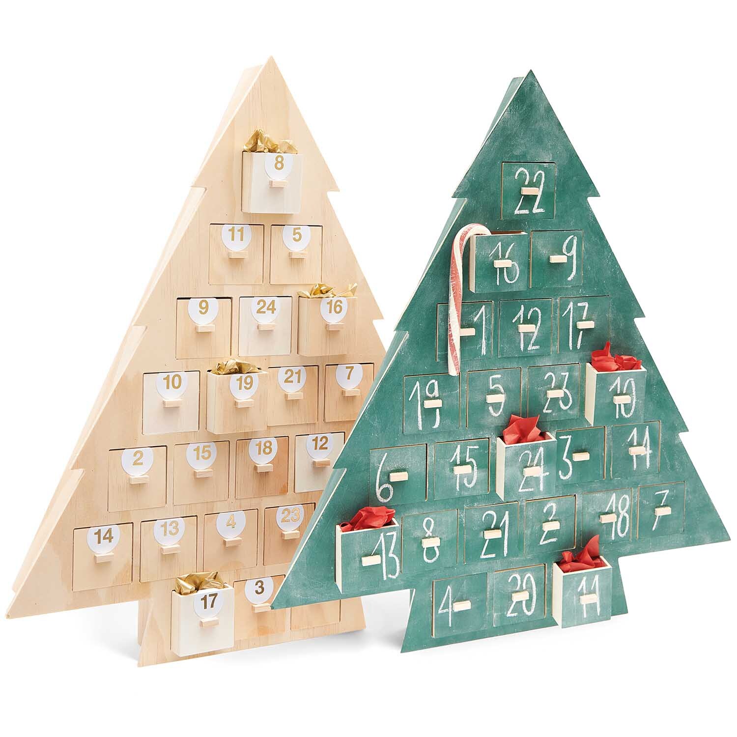 Adventskalender Tanne aus Holz 45x51x5cm von Rico Design Adventskalender Tanne aus Holz mit 24 nummerierten Fächern, in Natur- und Grüntönen gestaltet.