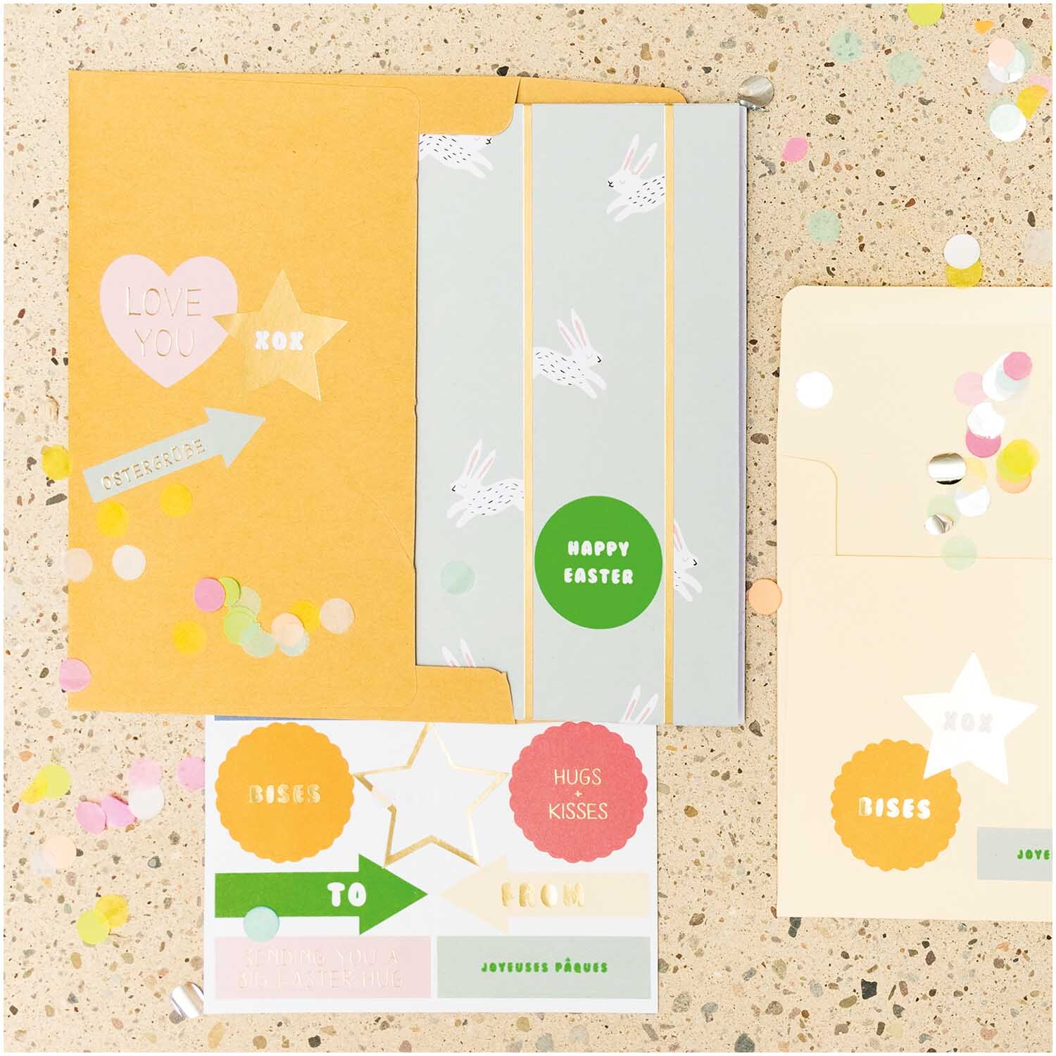 Paper Poetry Grußkartenset Bunny Hop mint von Rico Design Paper Poetry Grußkartenset Bunny Hop mint mit bunten Karten und Umschlägen auf hellem Hintergrund.