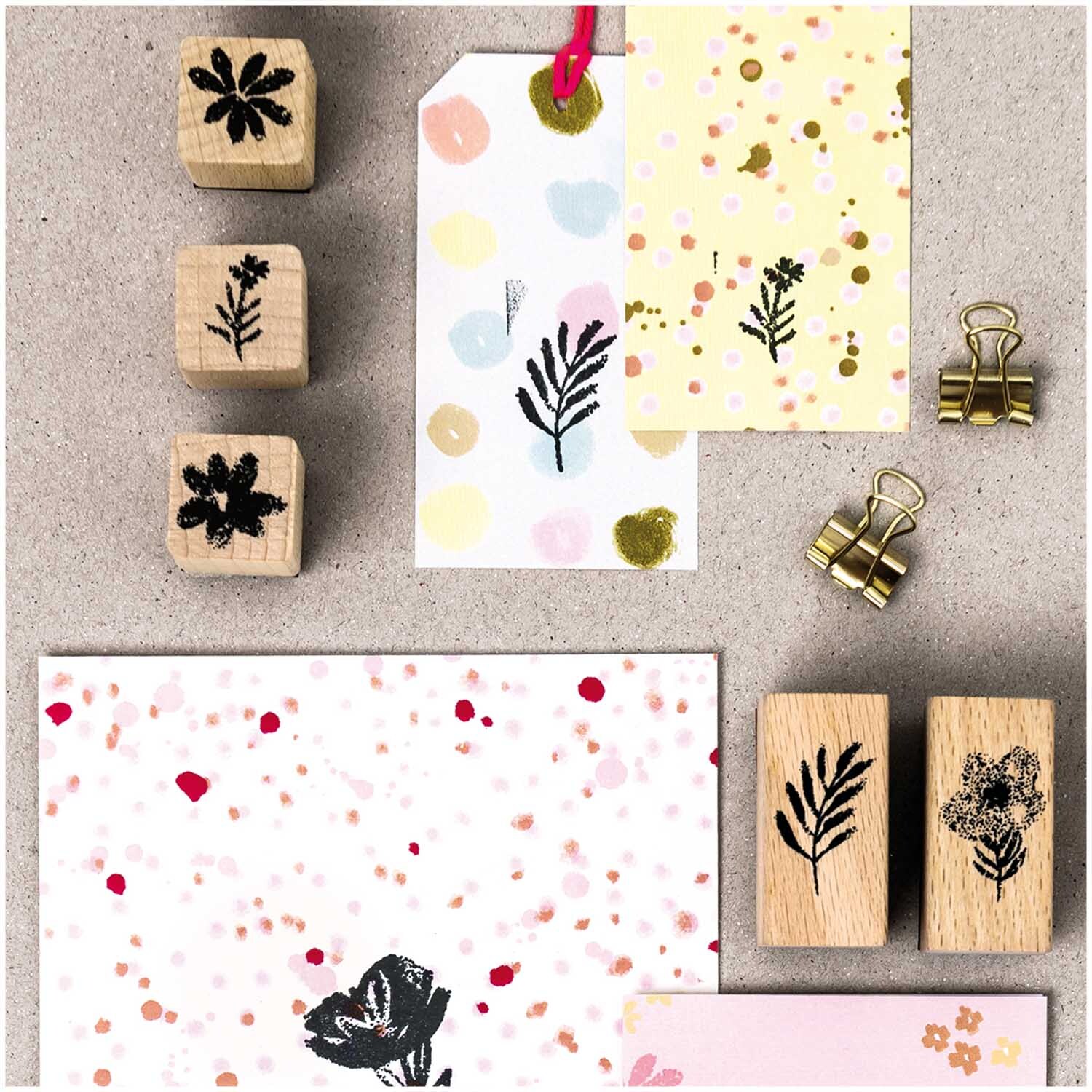 Paper Poetry Stempelset Crafted Nature Blumen 8-teilig von Rico Design