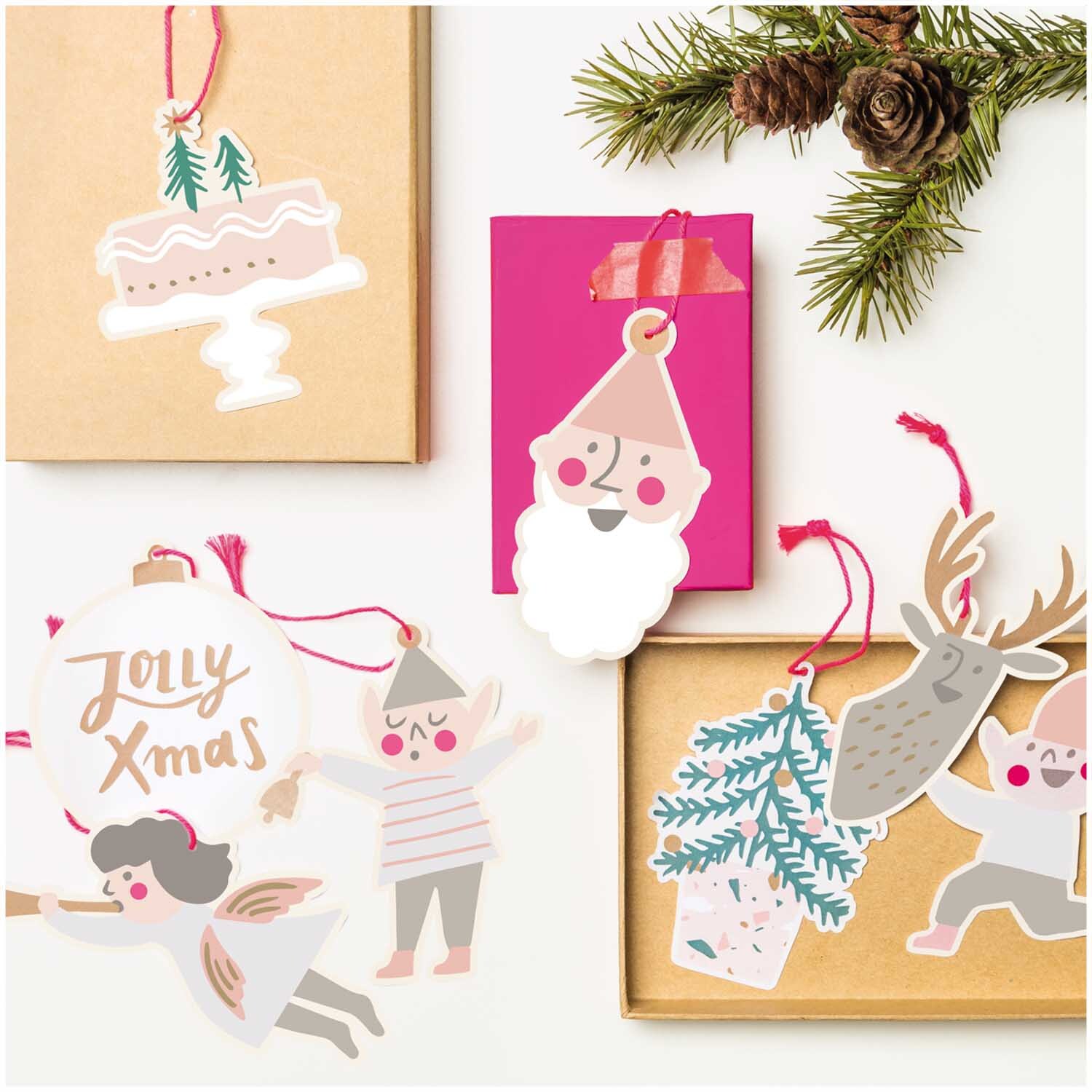 Paper Poetry Papieranhänger Jolly Christmas pastell 8 Stück, festliche Motive in sanften Farben, ideal für kreative Weihnachtsdekorationen.