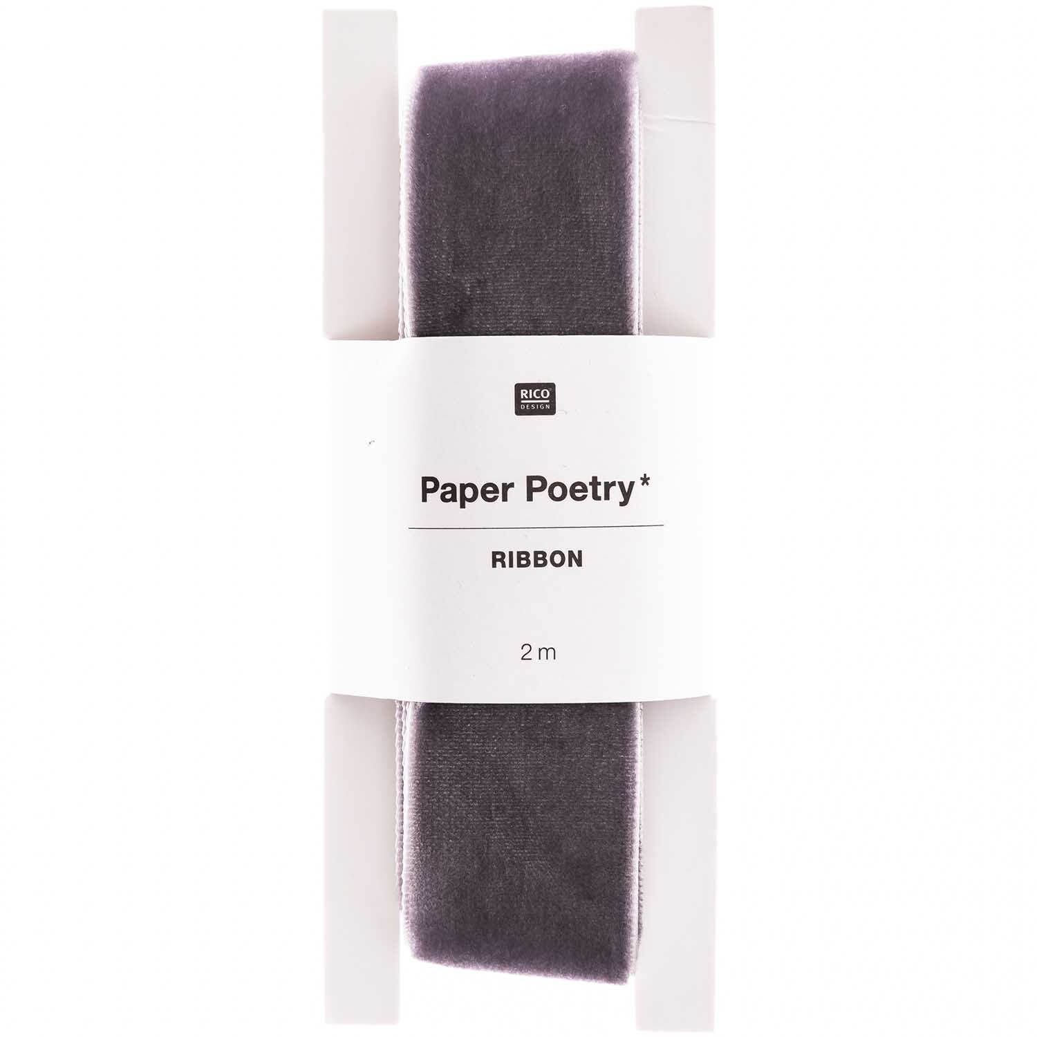 Paper Poetry Samtband in Mauve, 25mm breit, 2m lang, von Rico Design, auf weißem Hintergrund präsentiert.