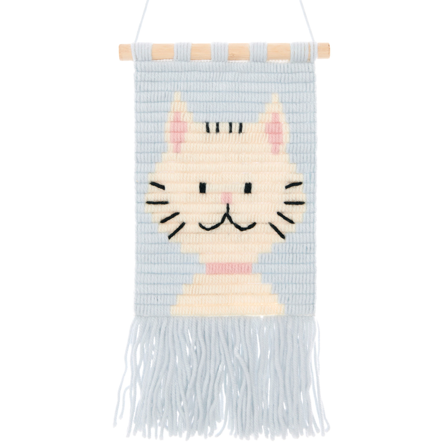 Longstitch Stickpackung Katze zeigt ein gesticktes Katzenmotiv auf hellblauem Hintergrund, 18x30cm, von Rico Design.