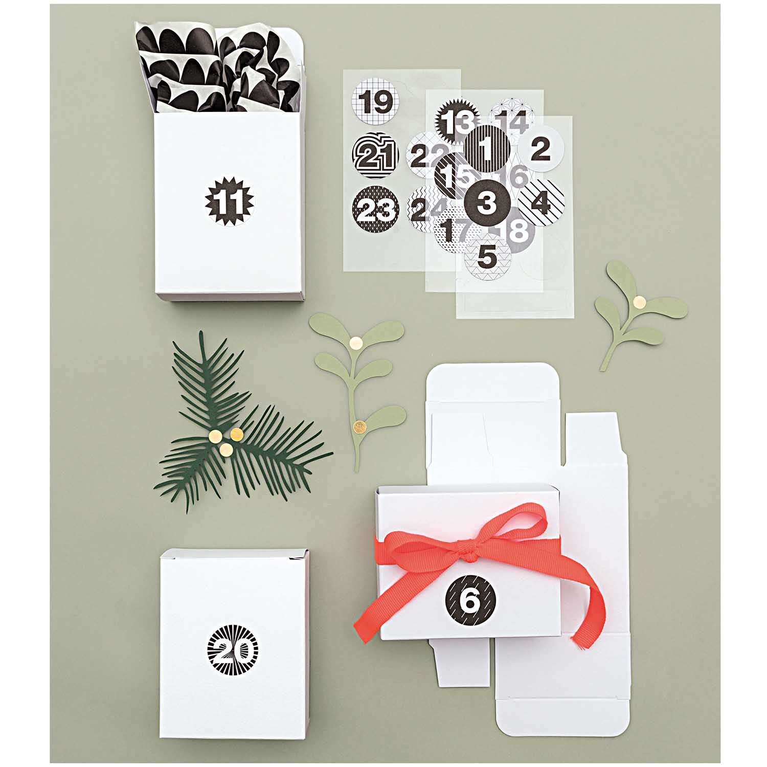 Paper Poetry Adventskalender Sticker schwarz-weiß 24 Stück von Rico Design